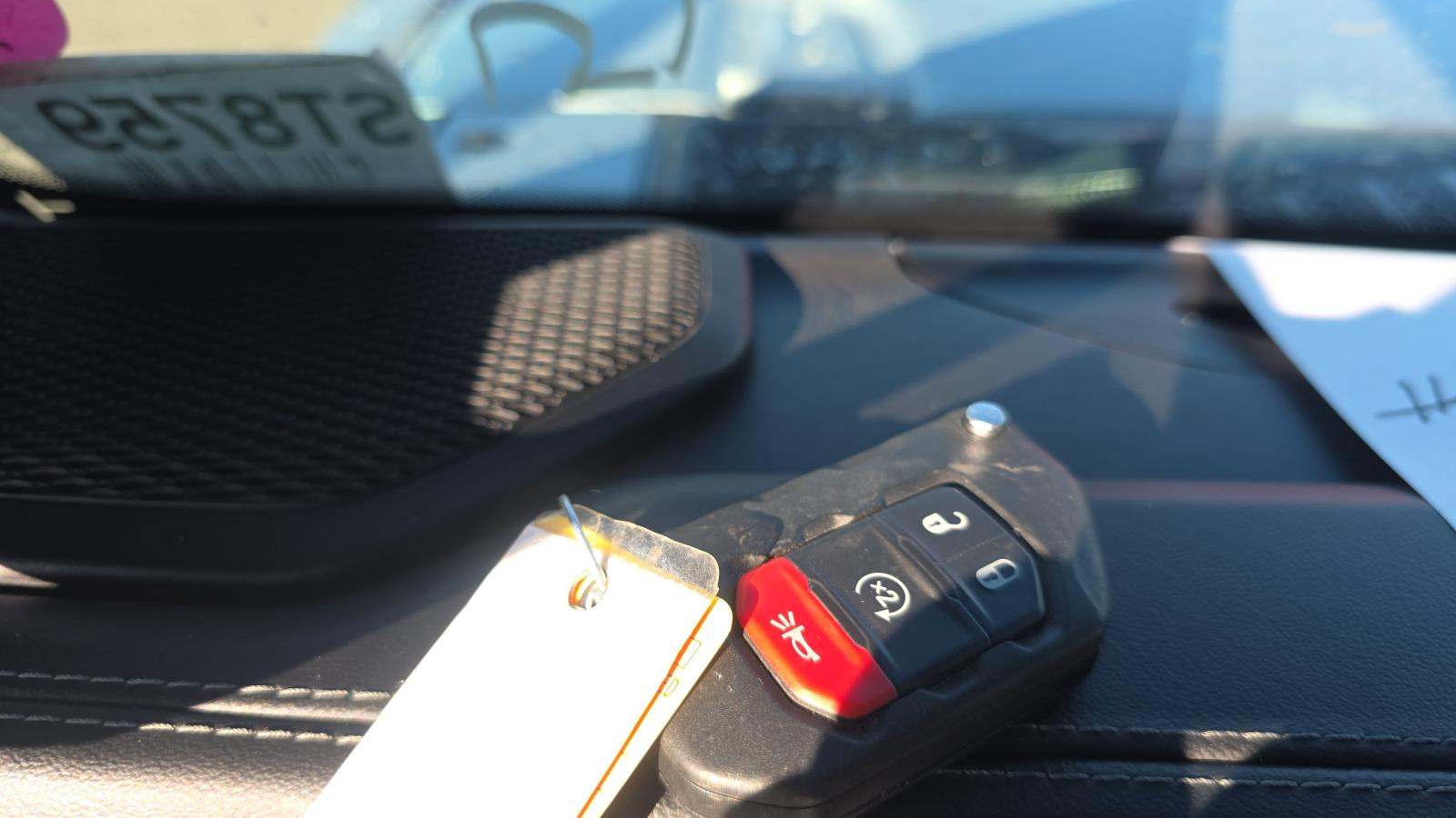 2024 Jeep Wrangler Sahara AWD