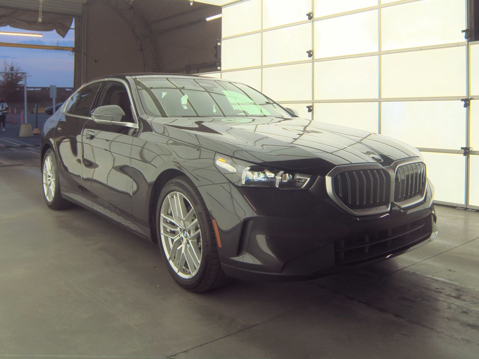 2025 BMW 5 Series 530i RWD