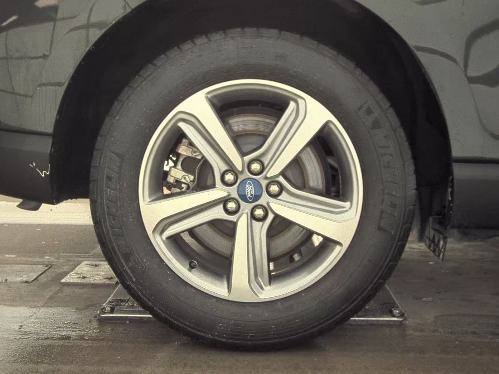 2022 Ford Edge SEL AWD