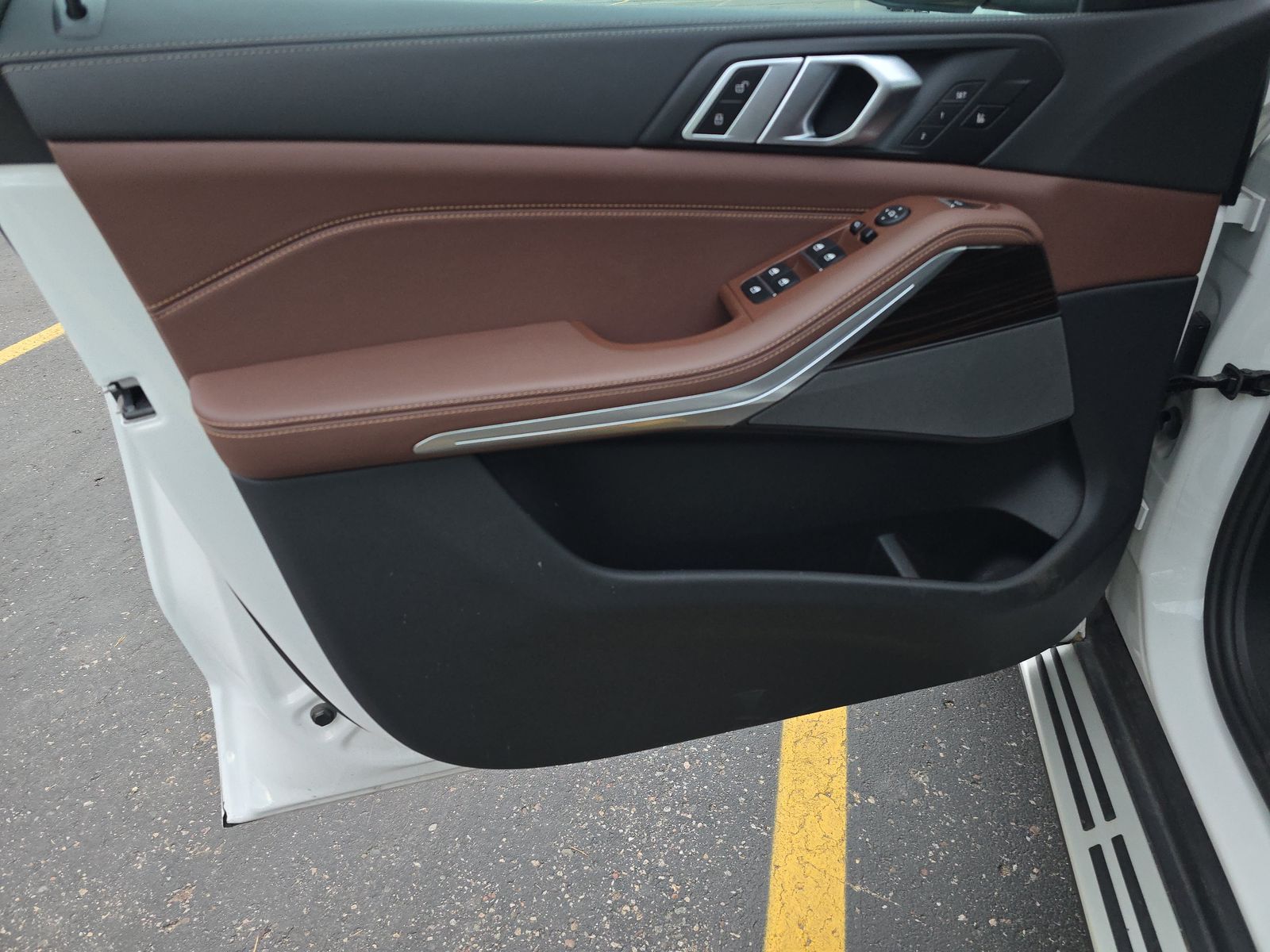 2025 BMW X5 xDrive40i AWD