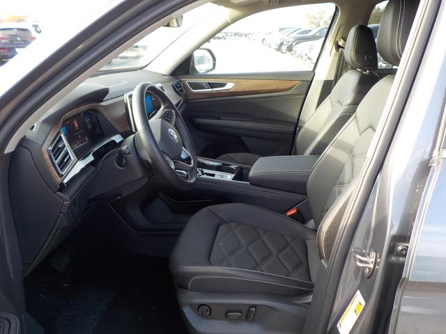 2025 Volkswagen Atlas 2.0T SE FWD