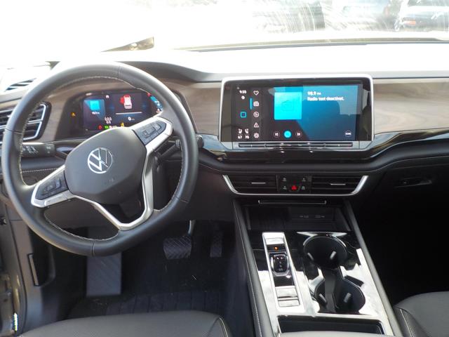 2025 Volkswagen Atlas 2.0T SE FWD