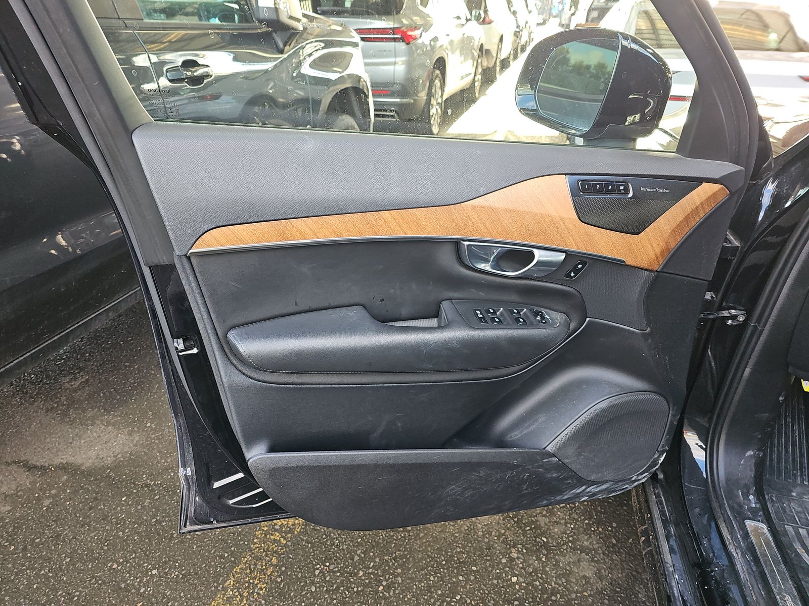 2023 Volvo XC90 Recharge T8 Plus AWD