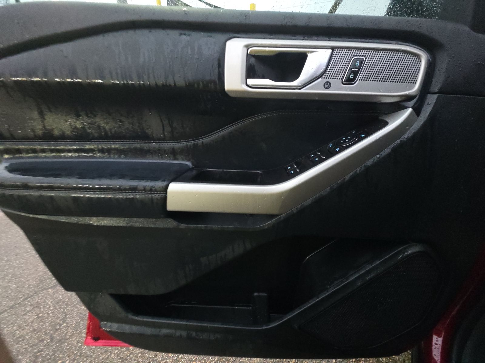 2023 Ford Explorer XLT RWD