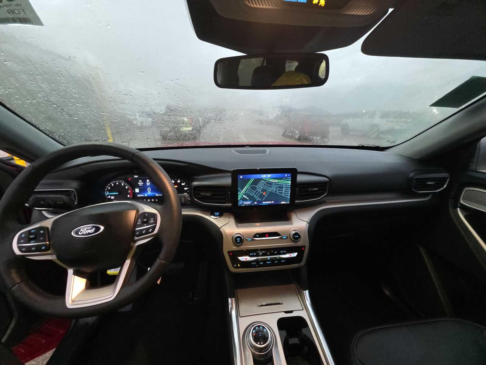 2023 Ford Explorer XLT RWD