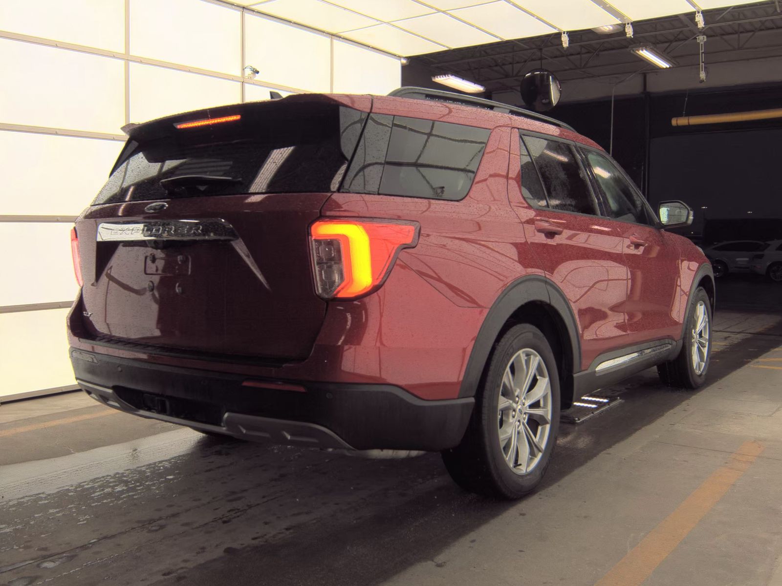 2023 Ford Explorer XLT RWD