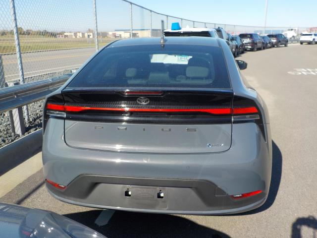 2025 Toyota Prius LE FWD