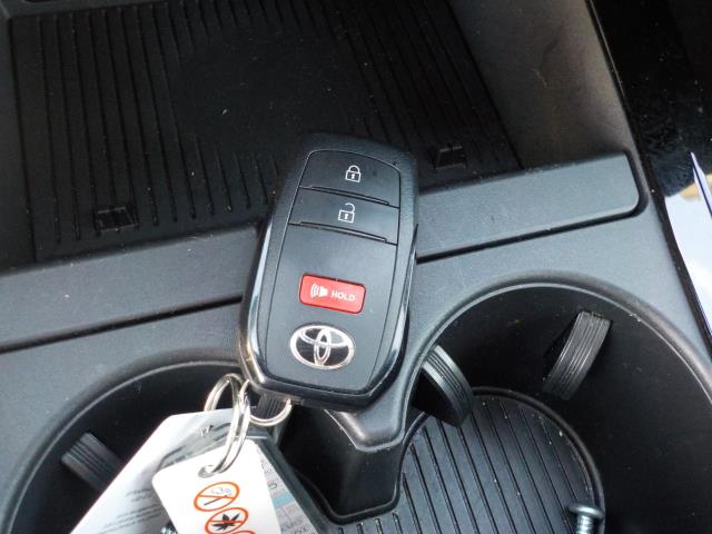 2025 Toyota Prius LE FWD