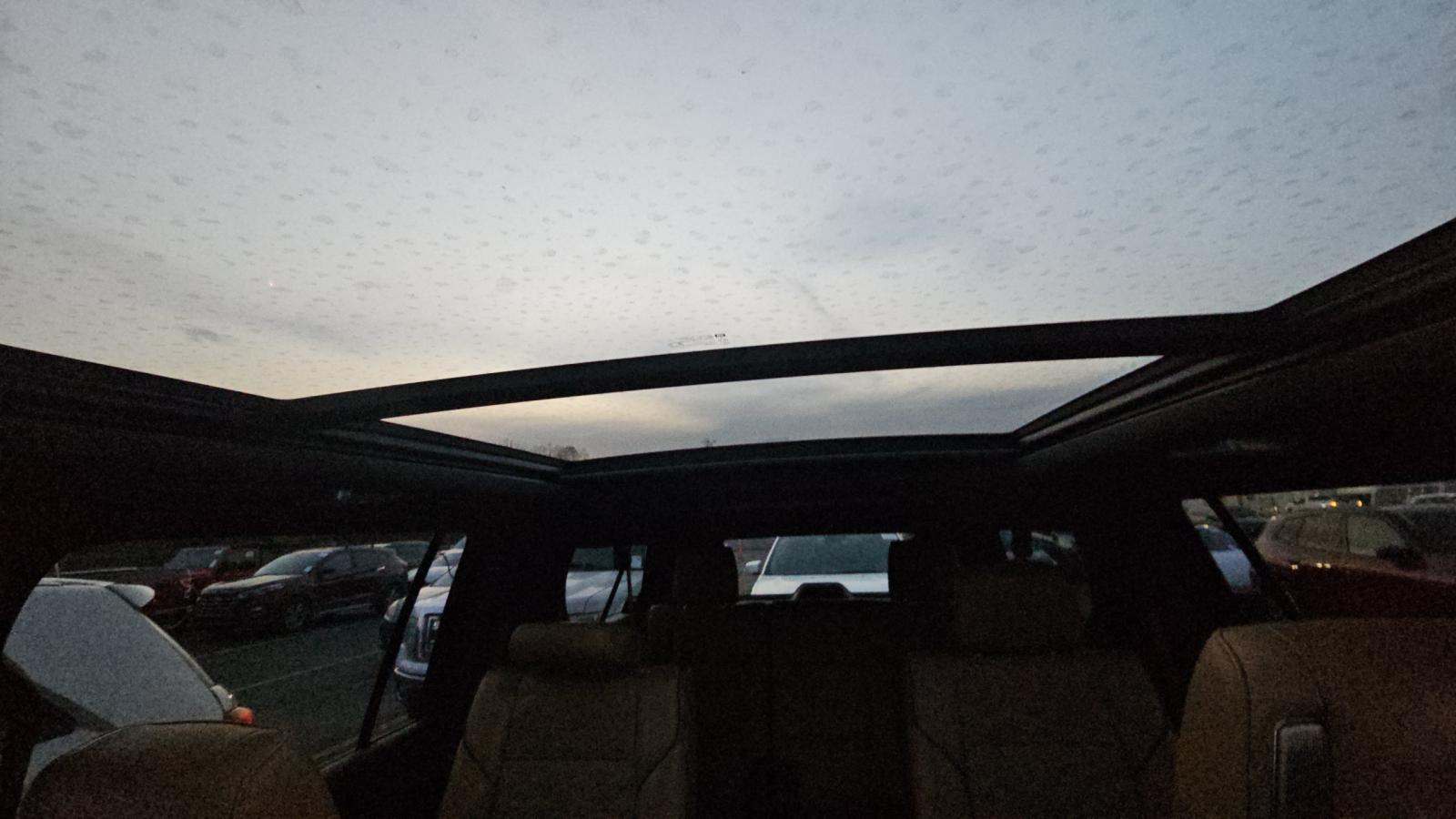 2022 Cadillac Escalade ESV Sport AWD