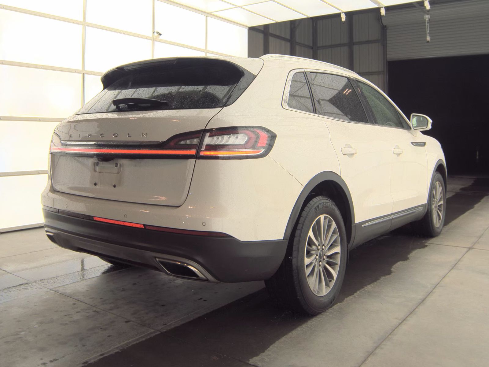 2023 Lincoln Nautilus Standard FWD