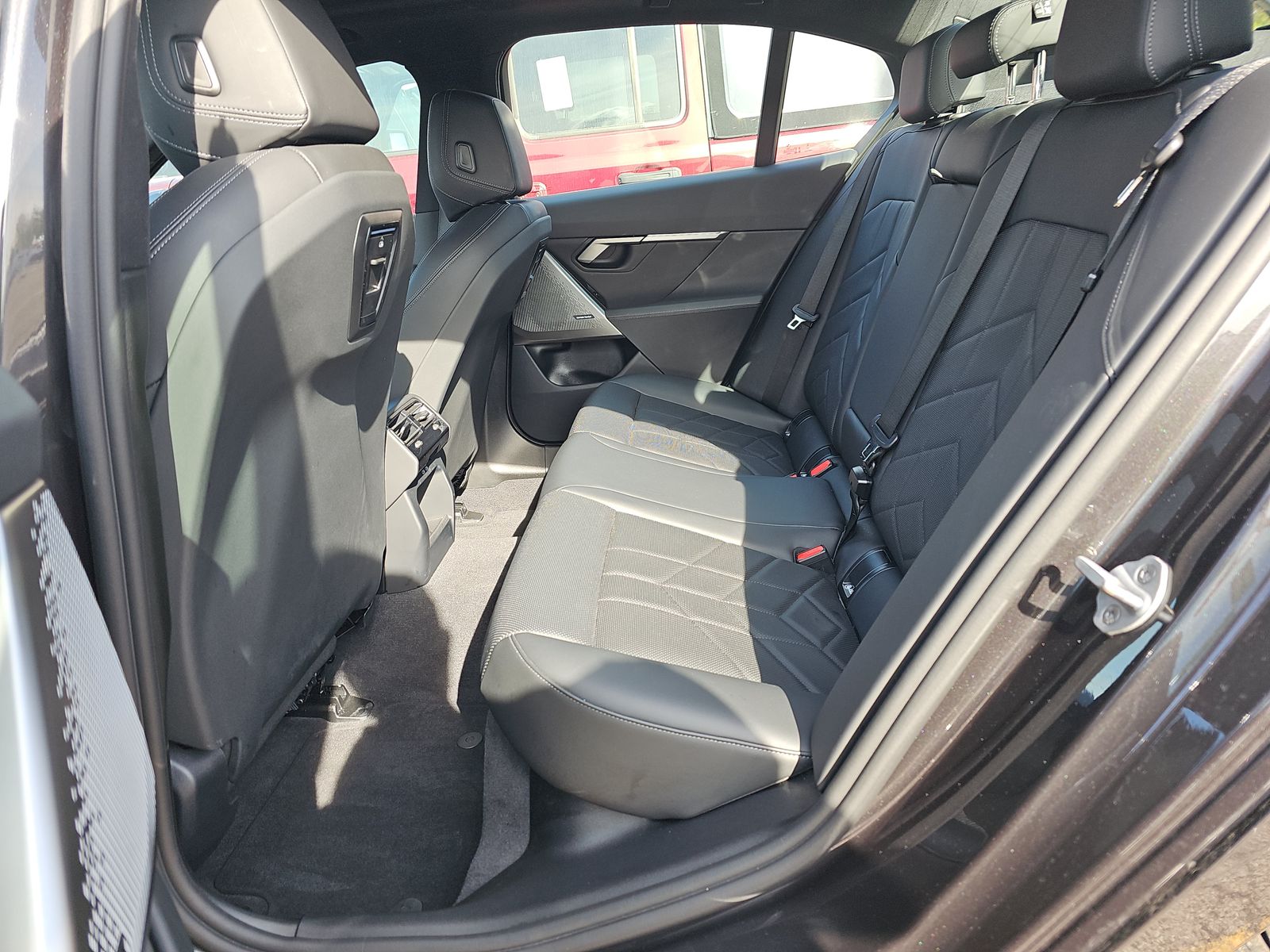 2025 BMW 5 Series 530i xDrive AWD