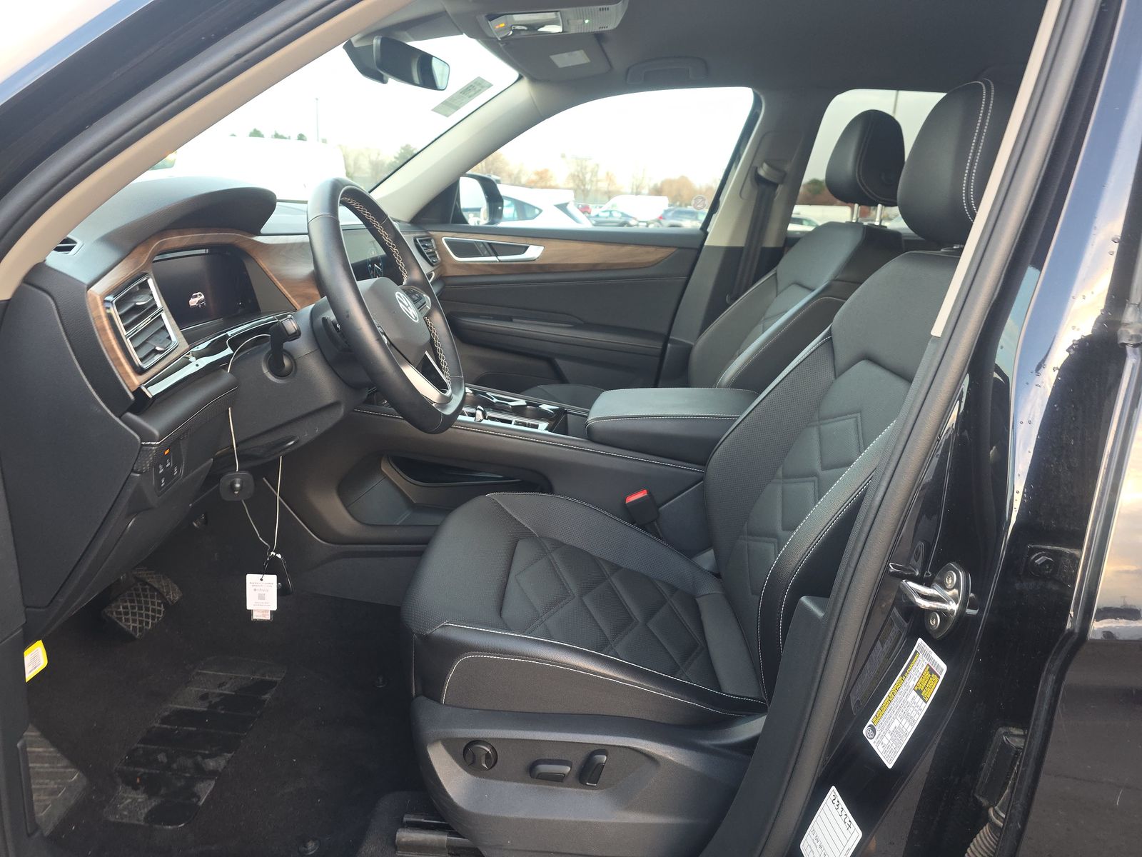 2025 Volkswagen Atlas 2.0T SE AWD