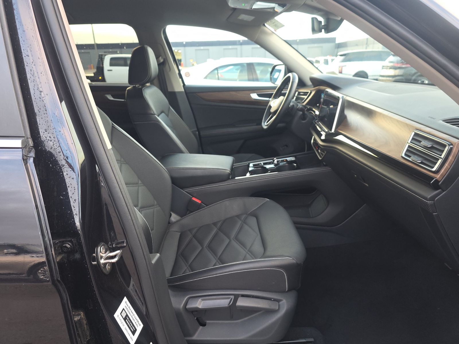 2025 Volkswagen Atlas 2.0T SE AWD