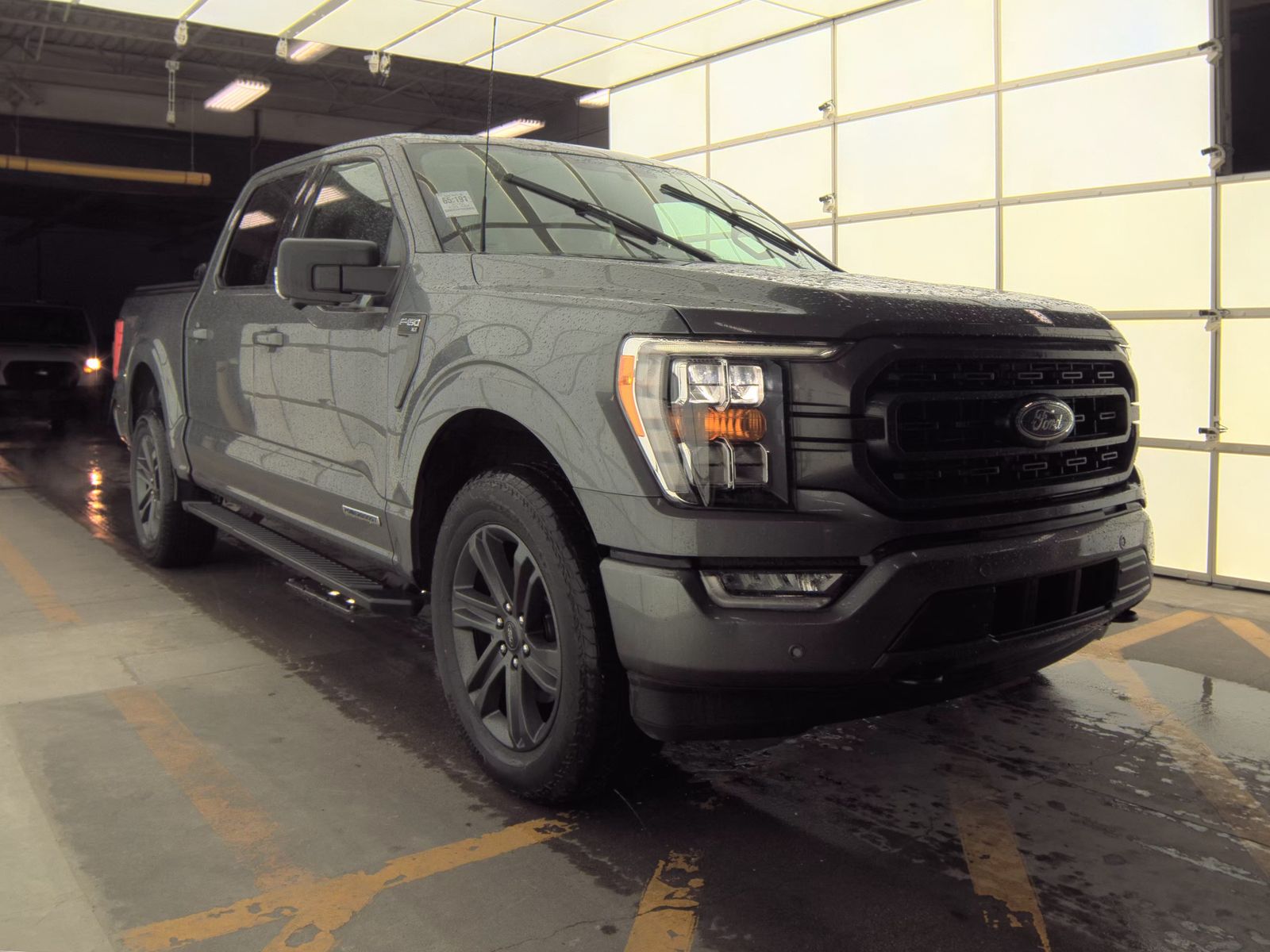 2023 Ford F-150 Hybrid XLT AWD
