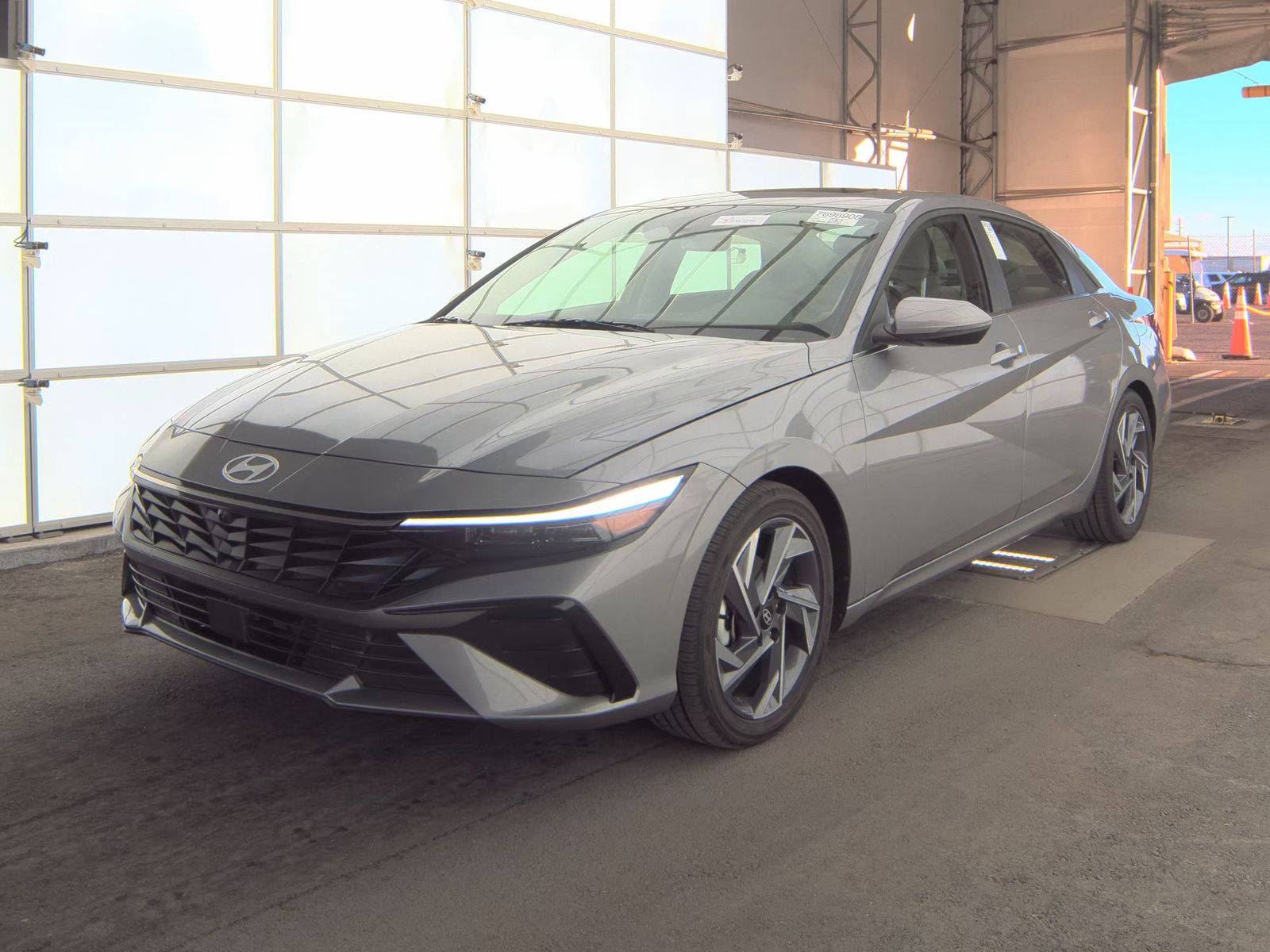 2025 Hyundai Elantra Hybrid Limited FWD