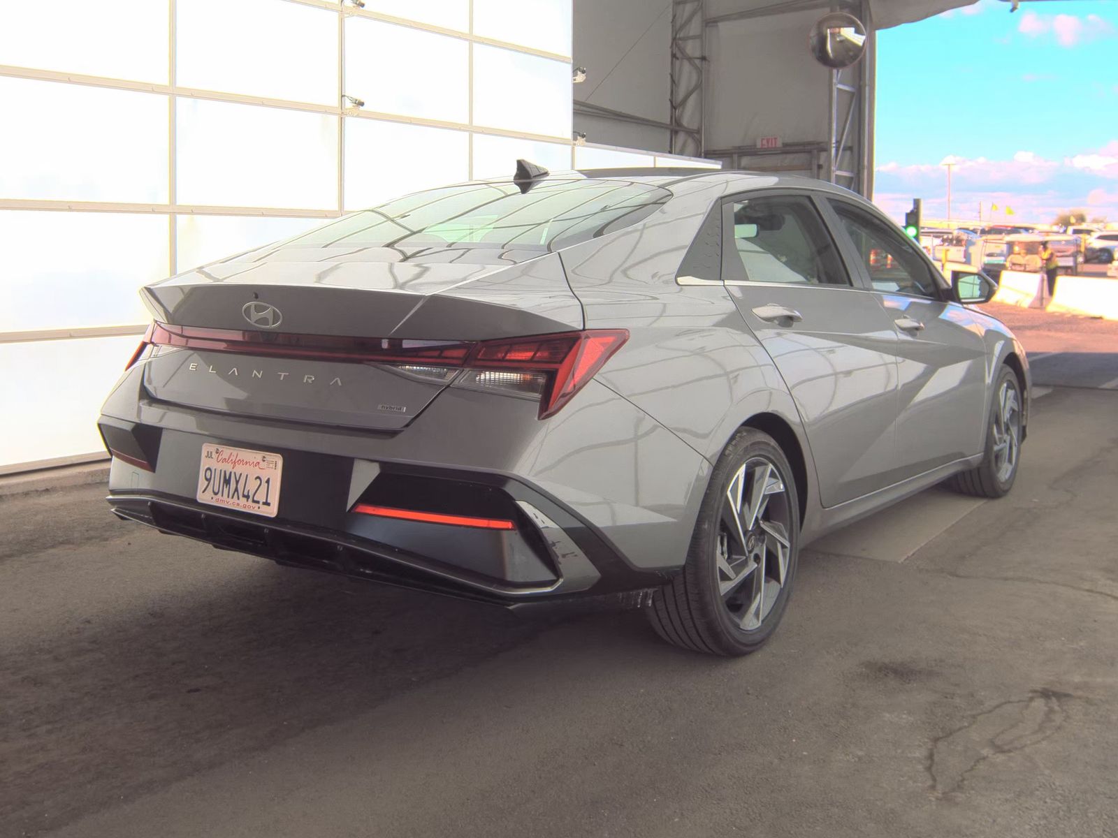 2025 Hyundai Elantra Hybrid Limited FWD