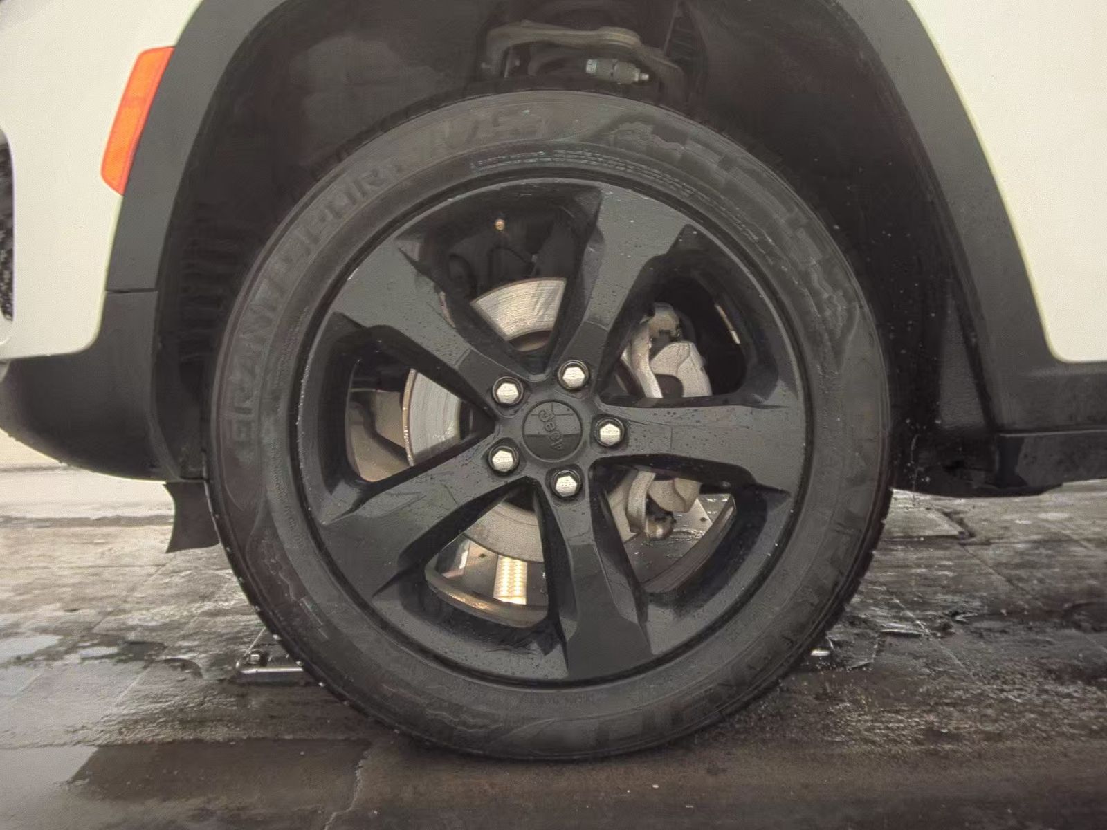 2022 Jeep Grand Cherokee Altitude AWD