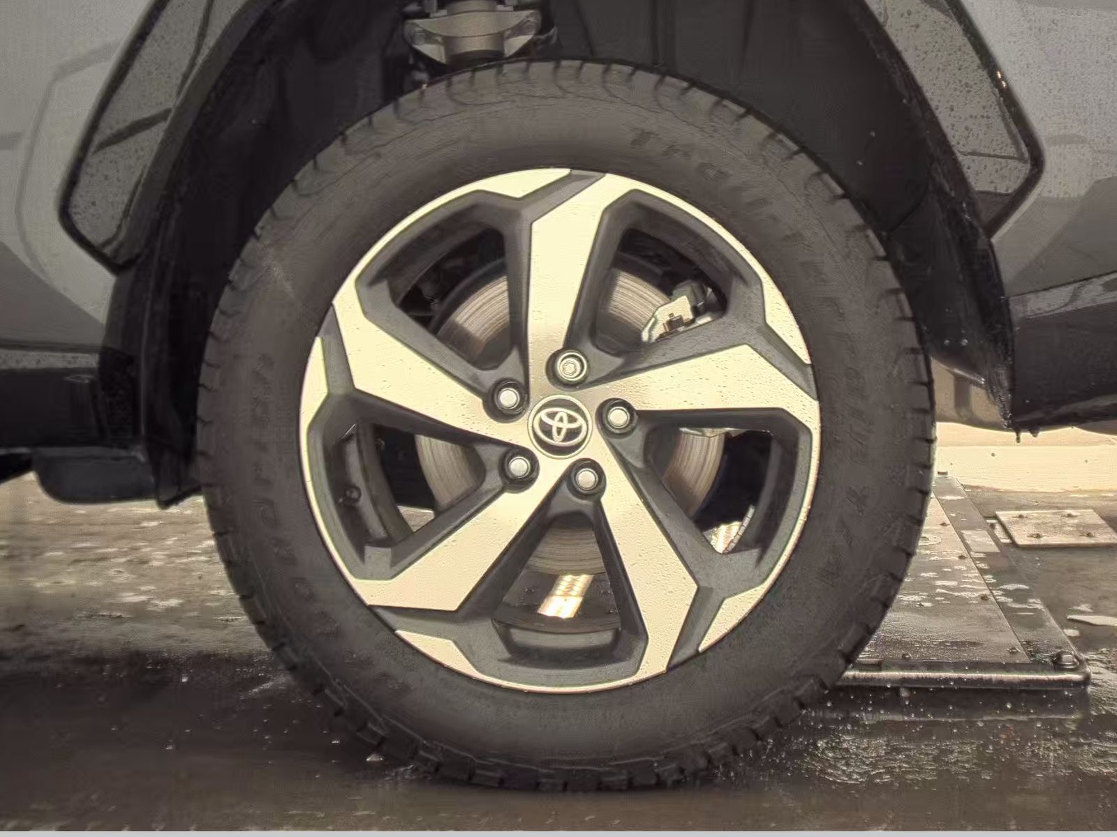 2024 Toyota RAV4 Prime SE AWD