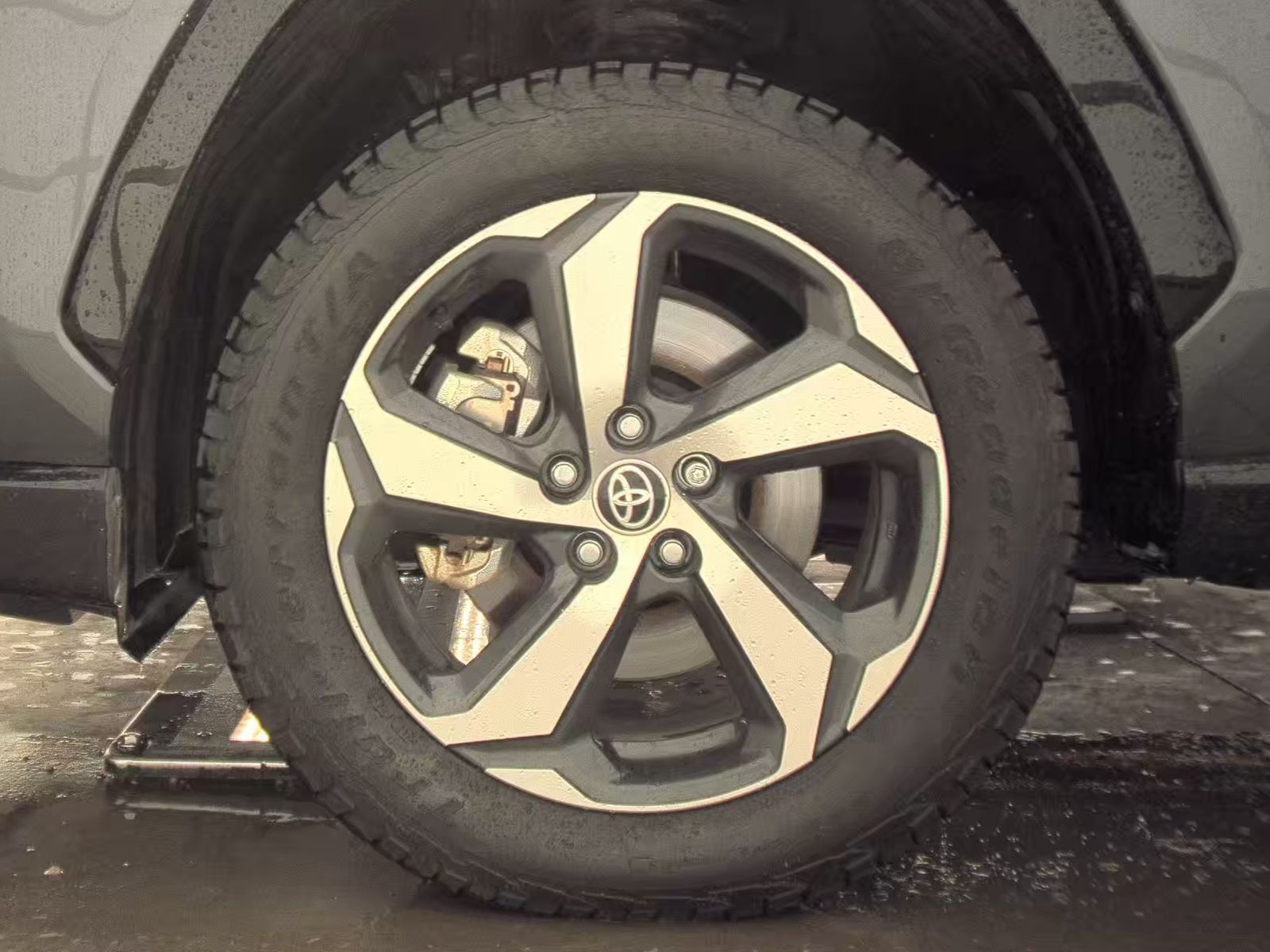 2024 Toyota RAV4 Prime SE AWD