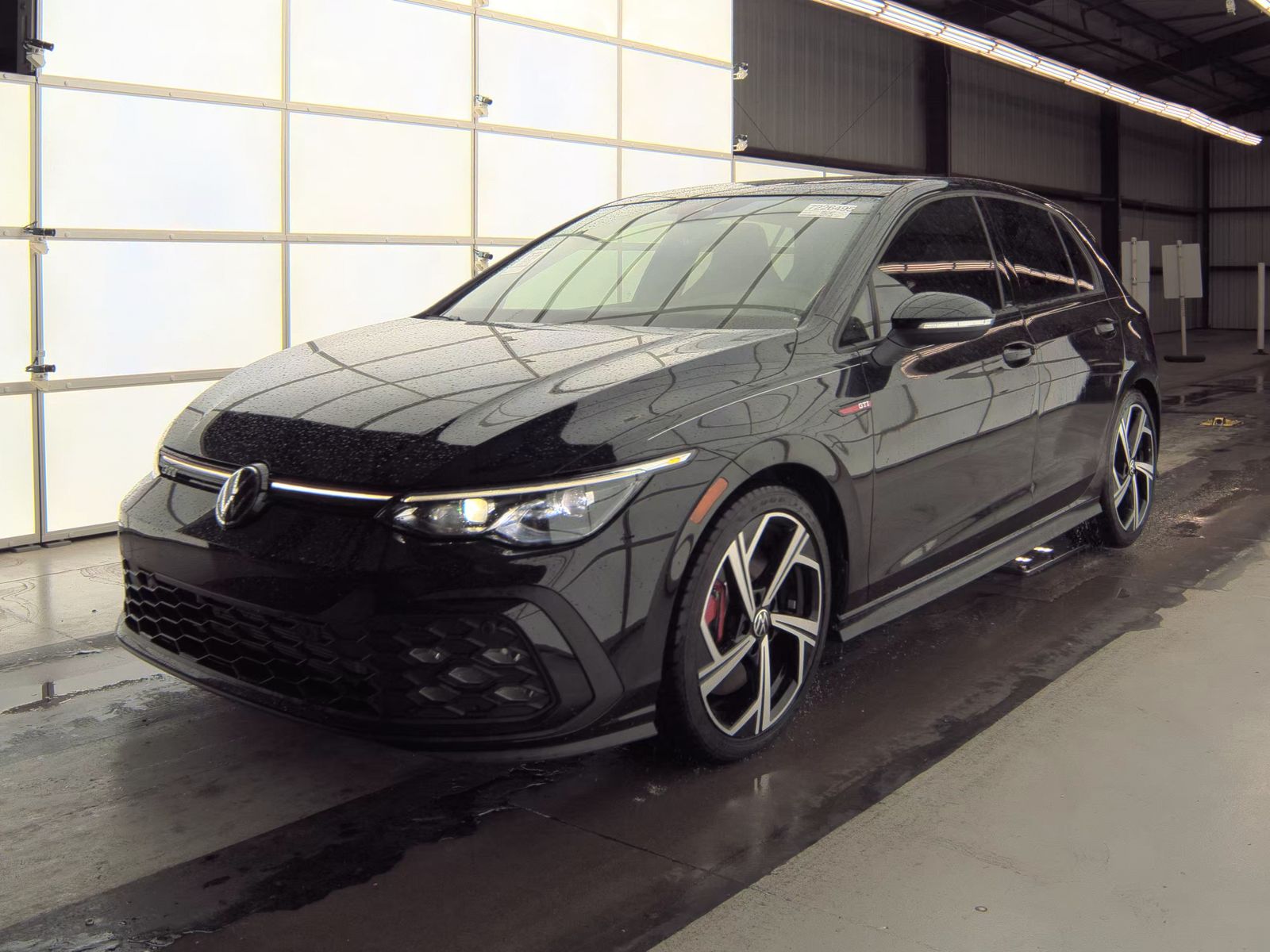 2024 Volkswagen Golf GTI 2.0T SE FWD