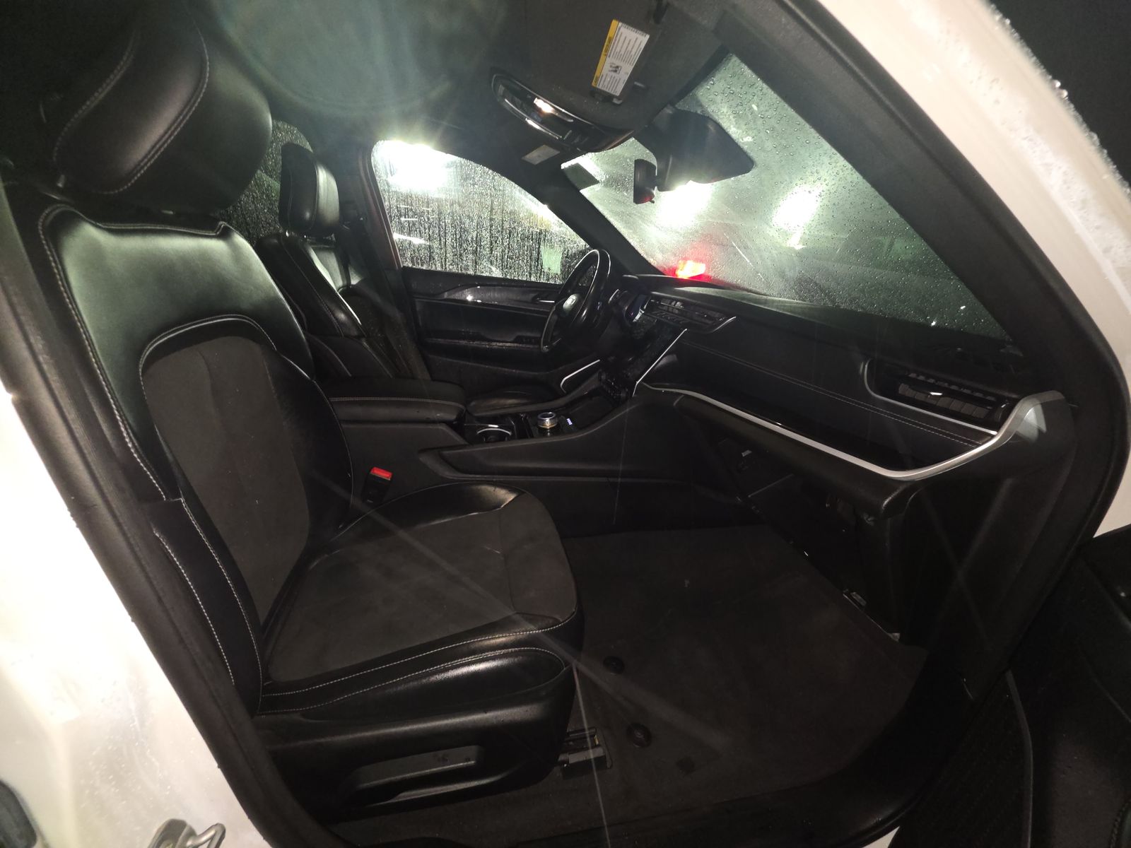 2022 Jeep Grand Cherokee Altitude AWD