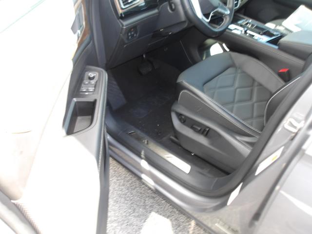 2025 Volkswagen Atlas 2.0T SE FWD