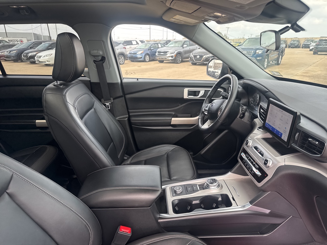 2023 Ford Explorer XLT AWD