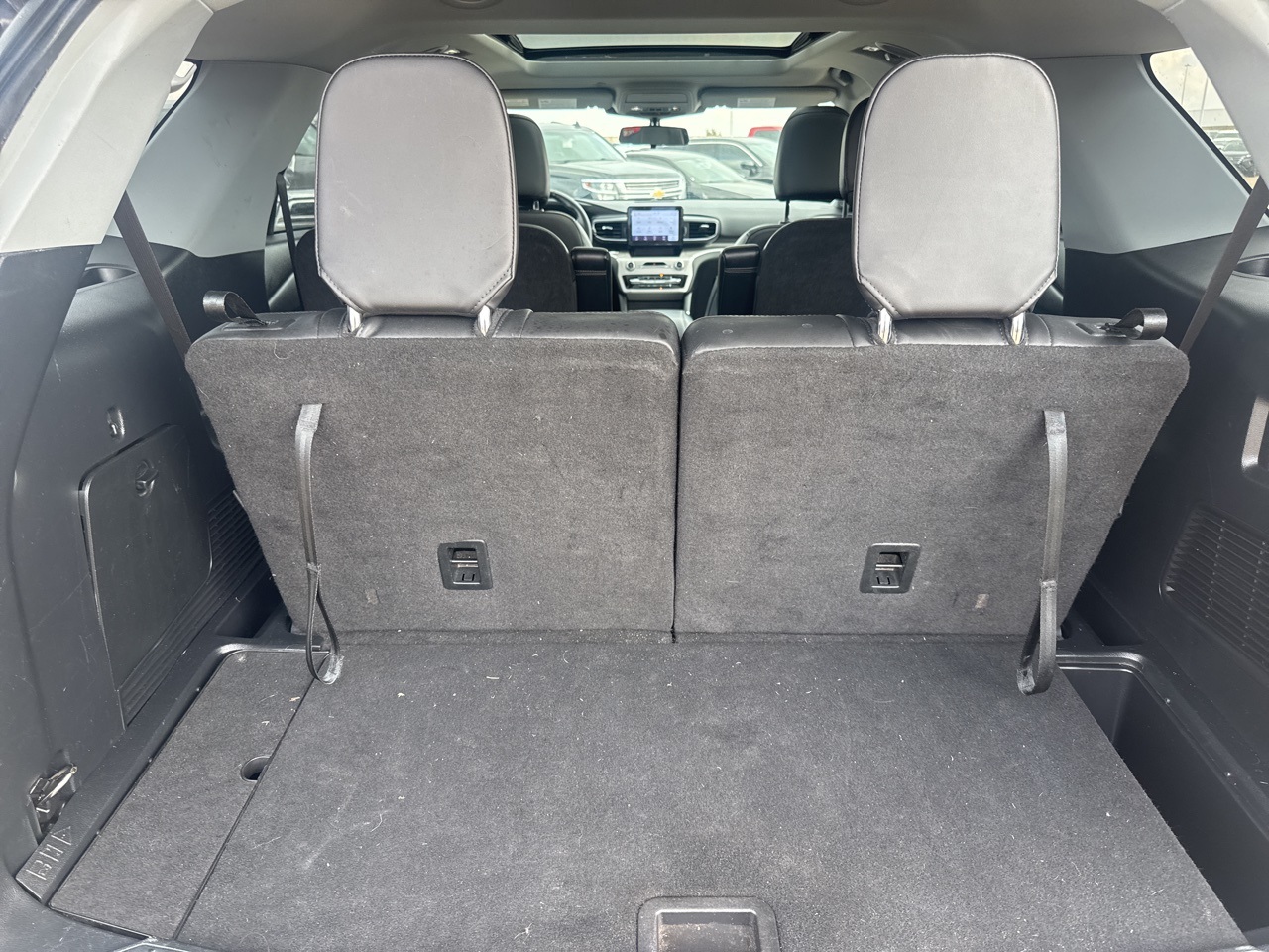 2023 Ford Explorer XLT AWD