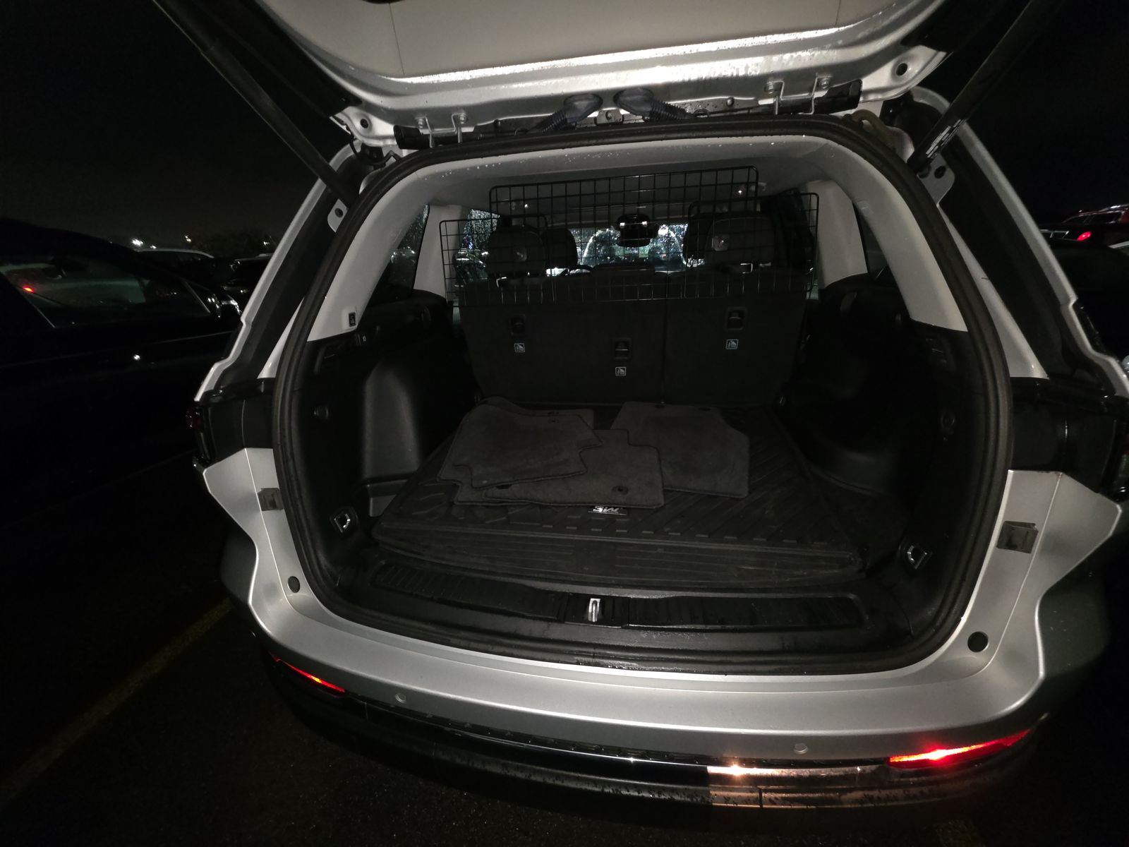 2023 Jeep Grand Cherokee Laredo AWD