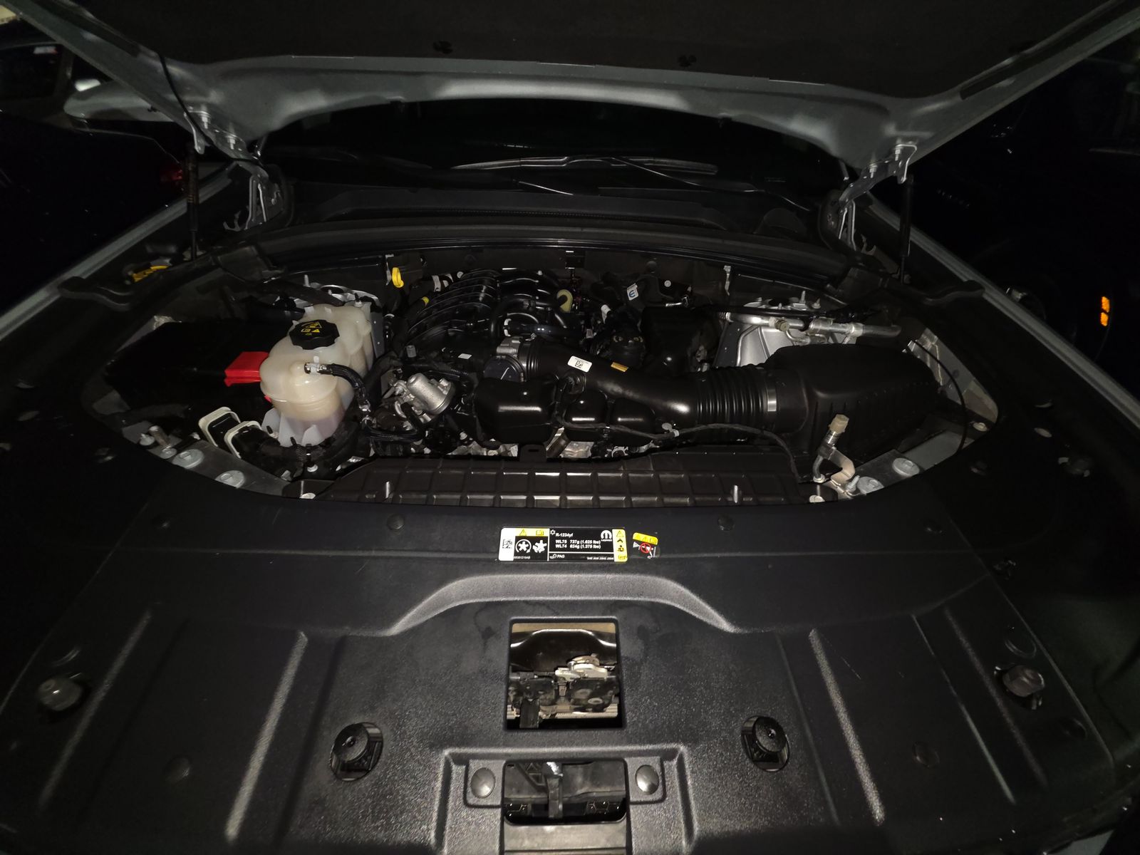 2023 Jeep Grand Cherokee Laredo AWD