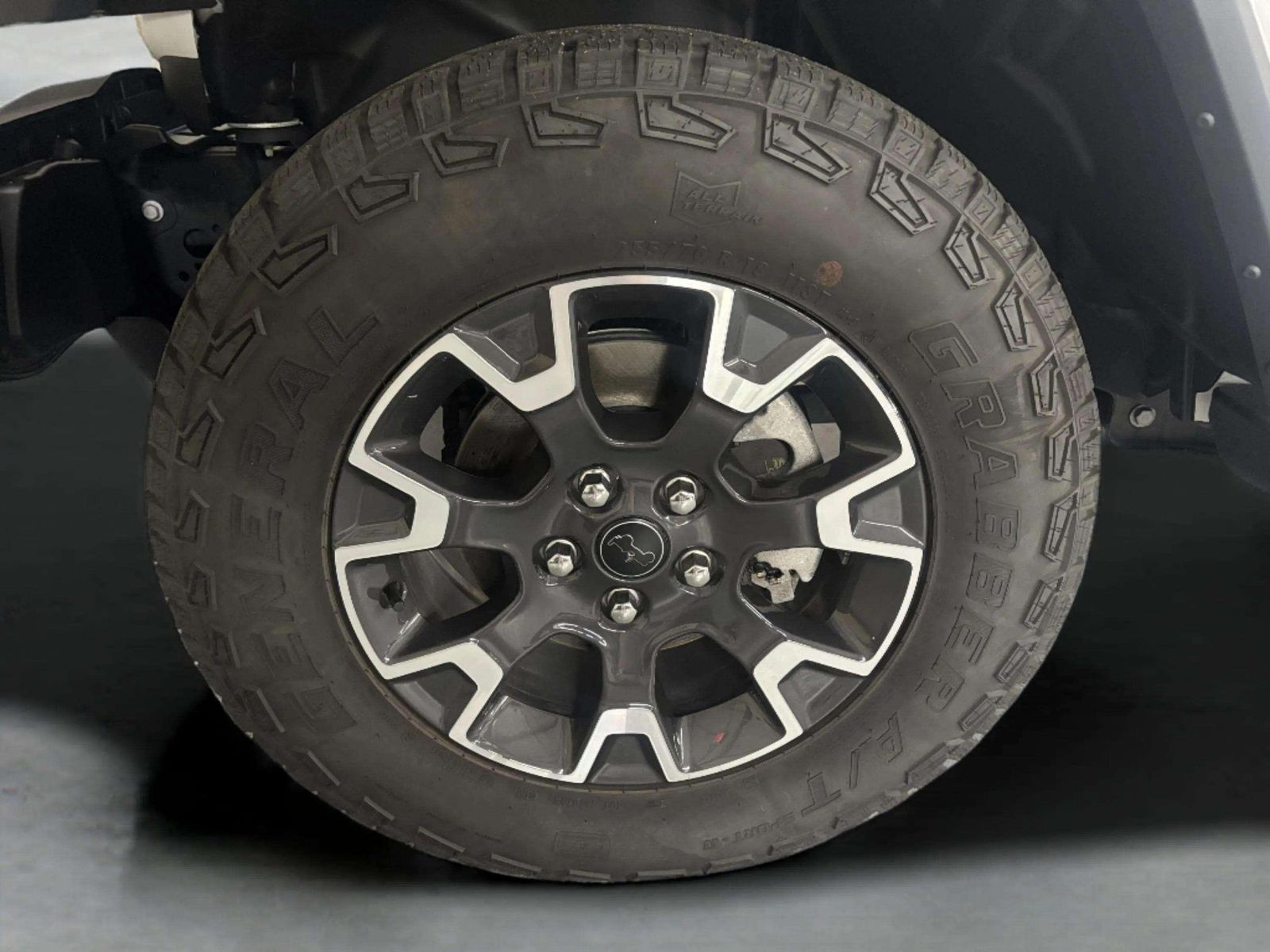 2024 Jeep Wrangler Sahara AWD