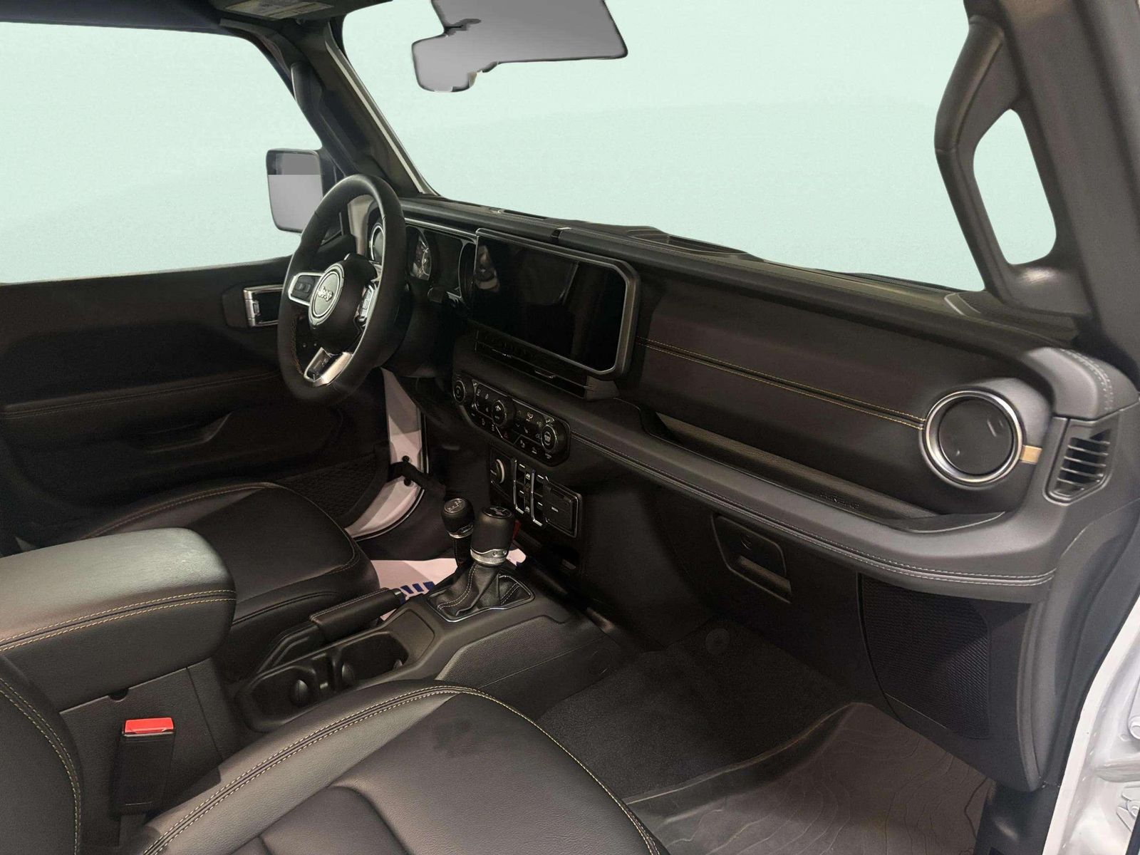 2024 Jeep Wrangler Sahara AWD