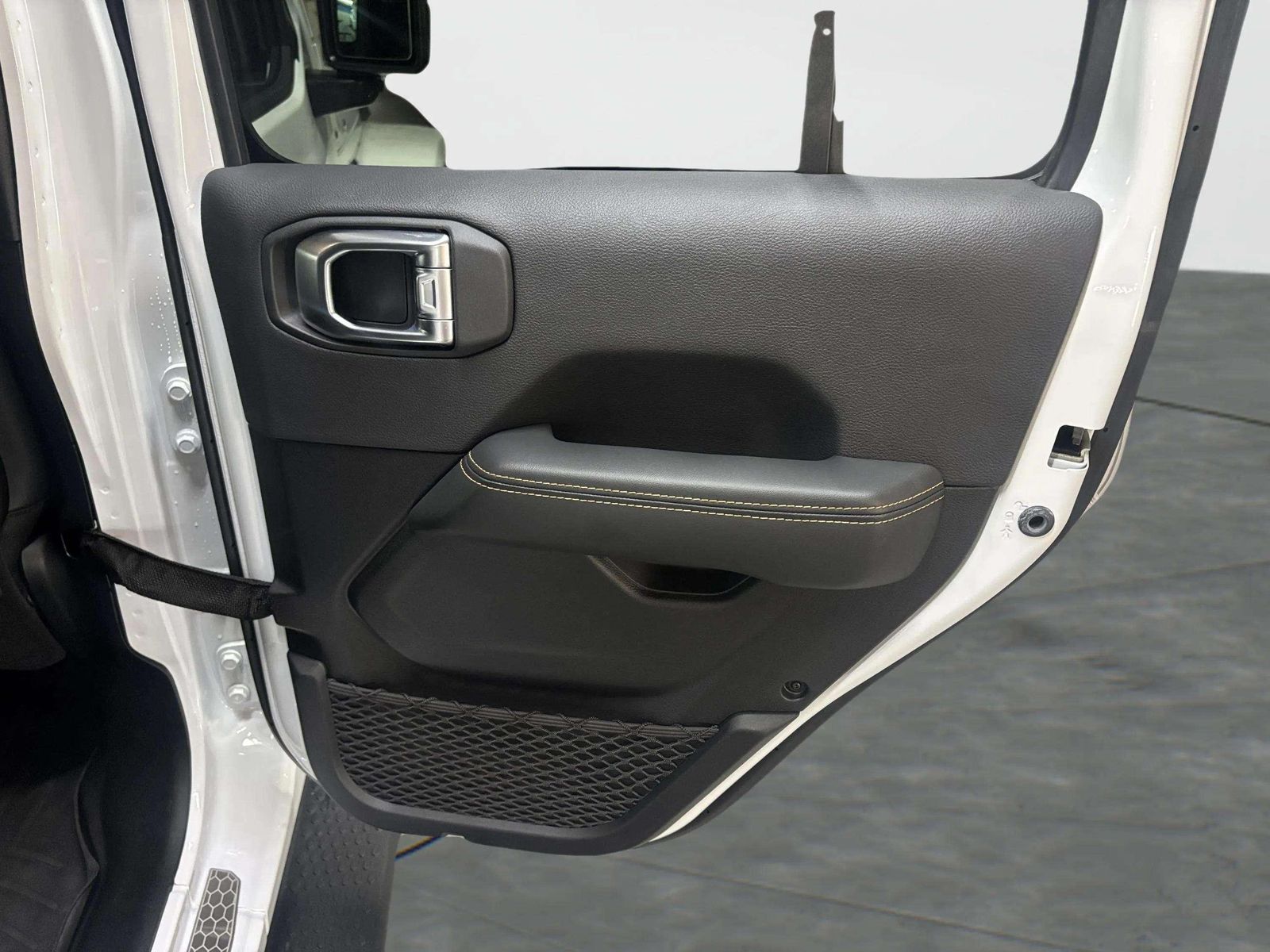 2024 Jeep Wrangler Sahara AWD