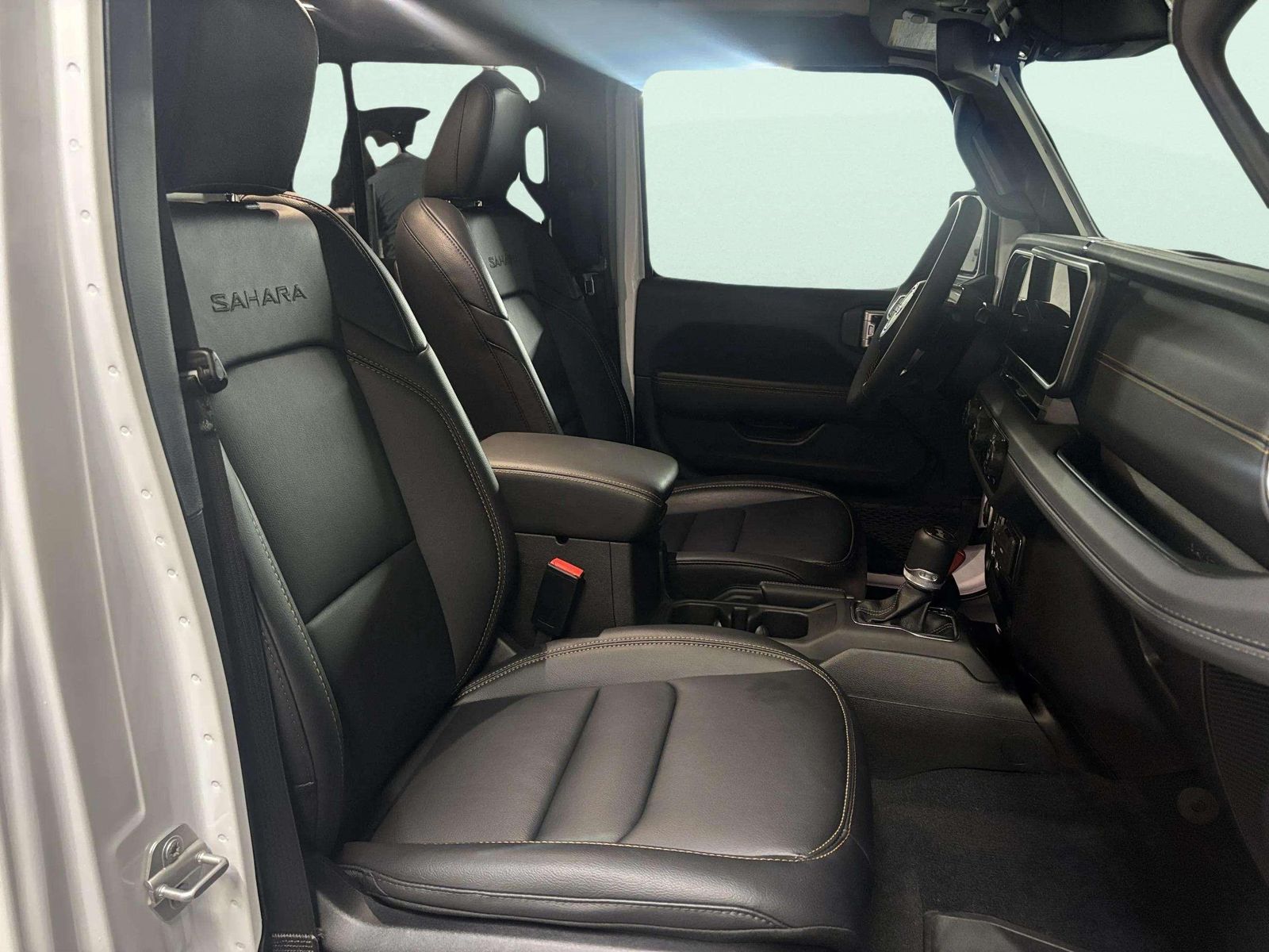 2024 Jeep Wrangler Sahara AWD