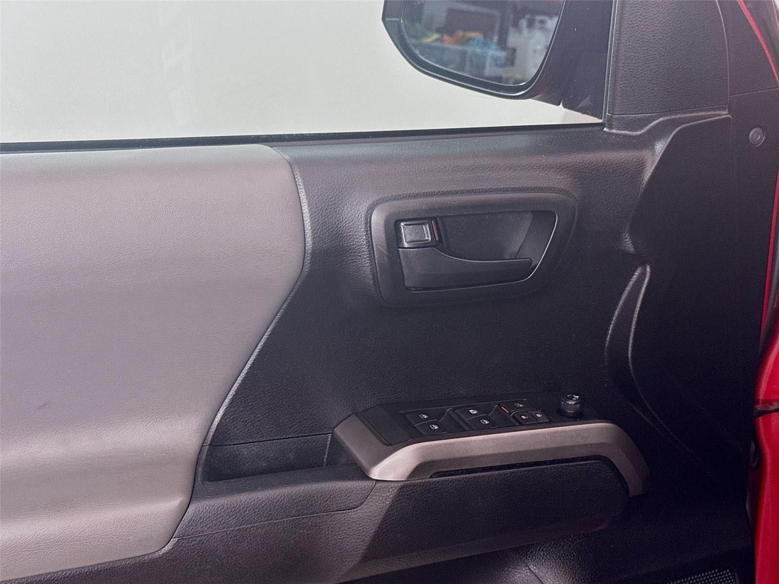 2022 Toyota Tacoma SR5 RWD