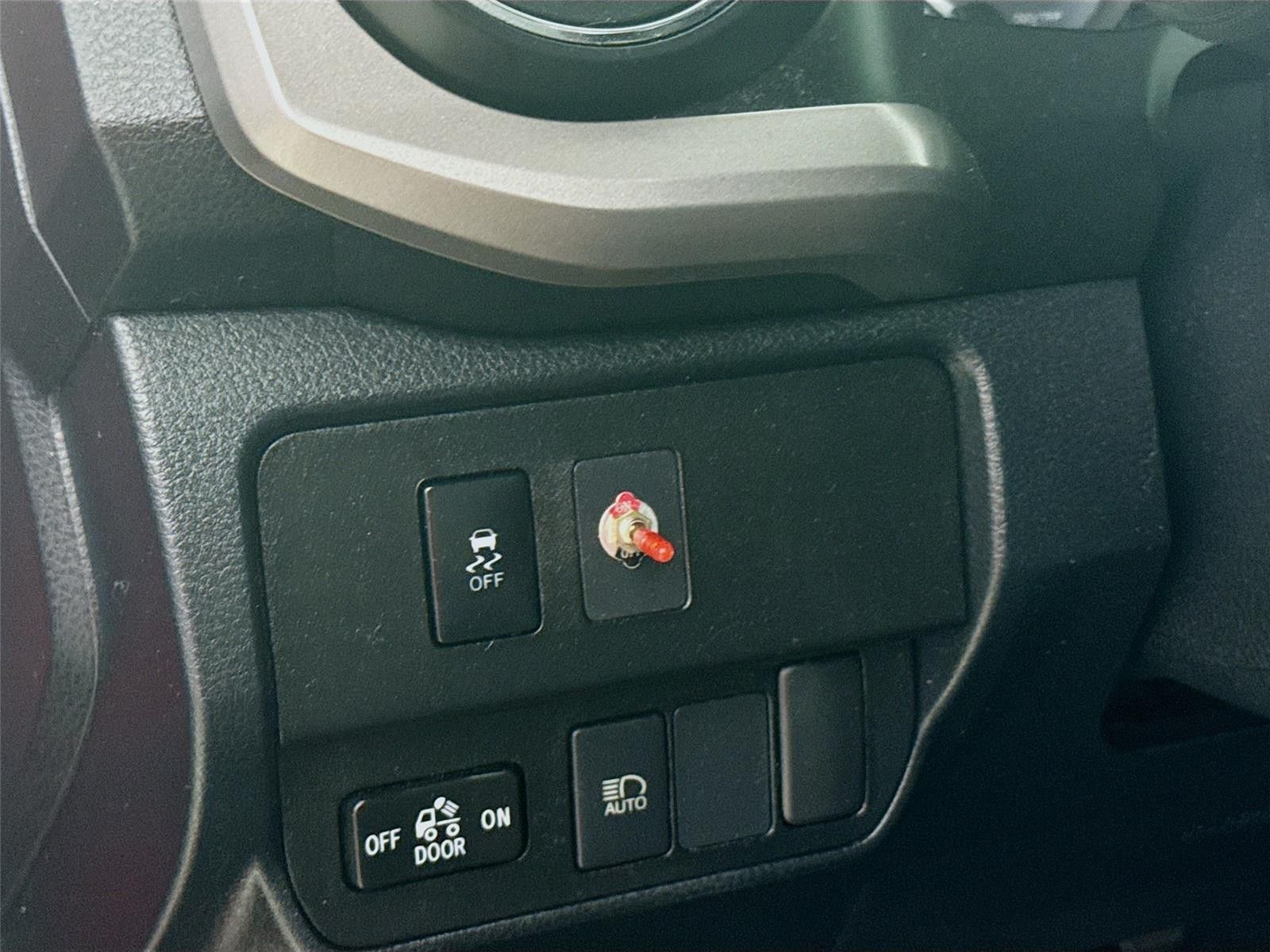 2022 Toyota Tacoma SR5 RWD