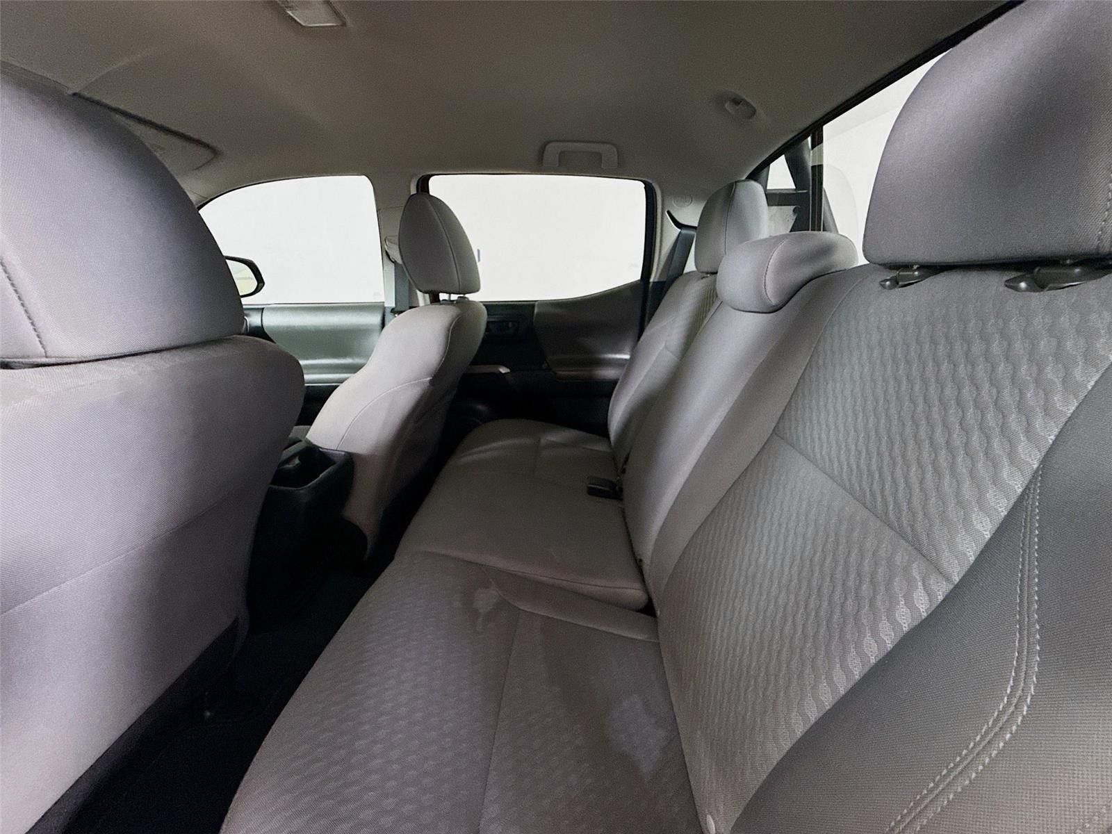 2022 Toyota Tacoma SR5 RWD