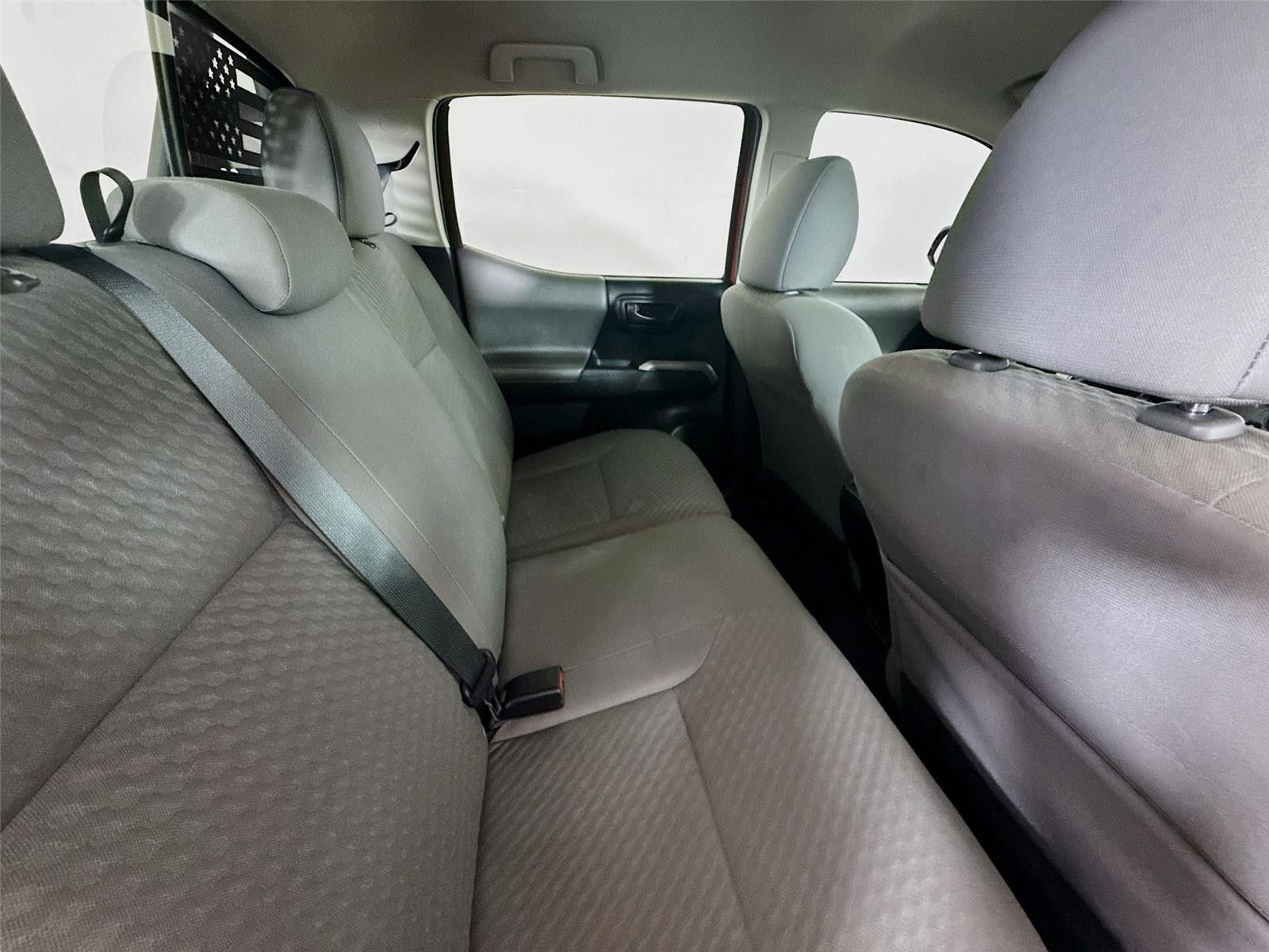 2022 Toyota Tacoma SR5 RWD