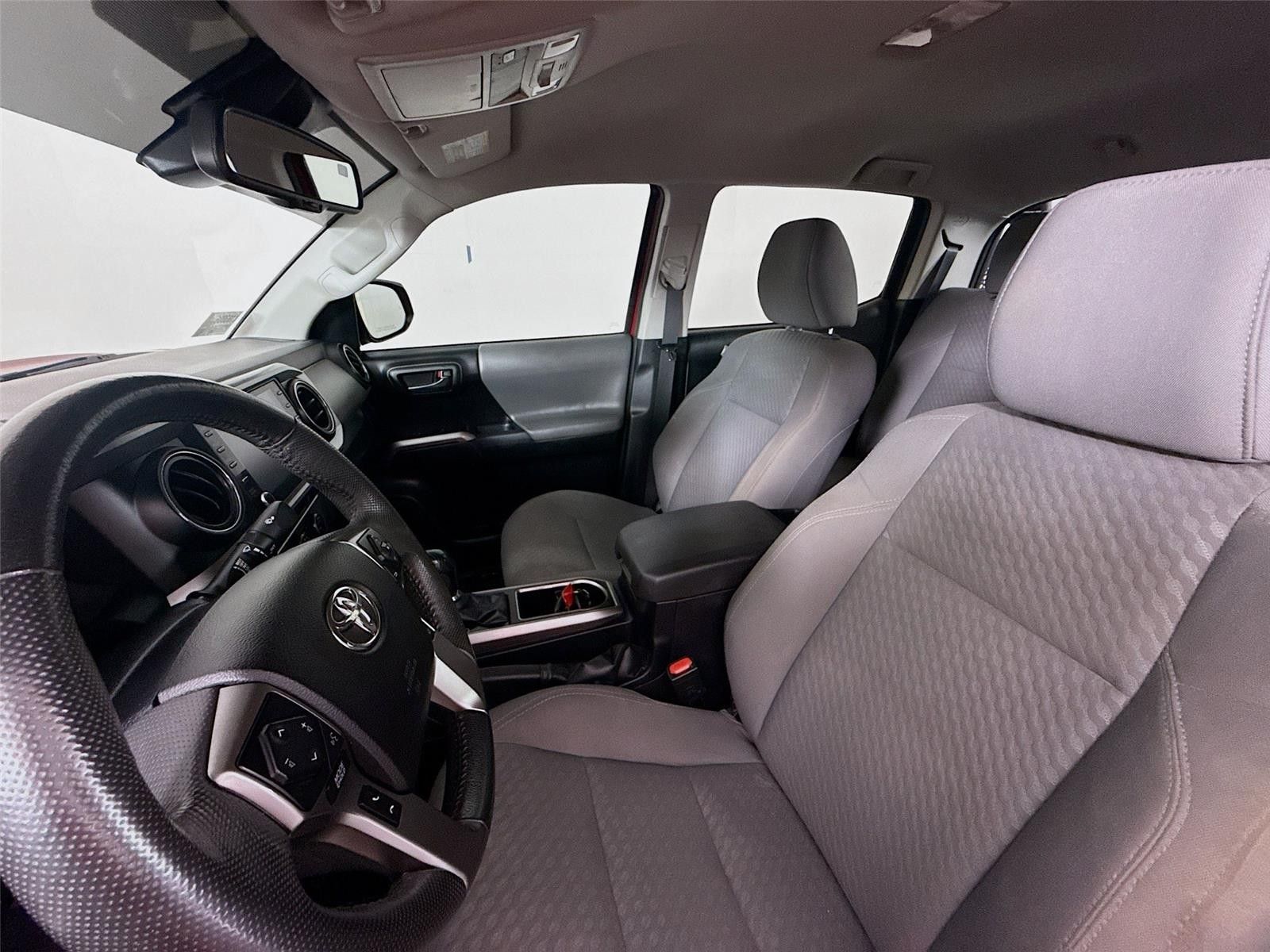 2022 Toyota Tacoma SR5 RWD