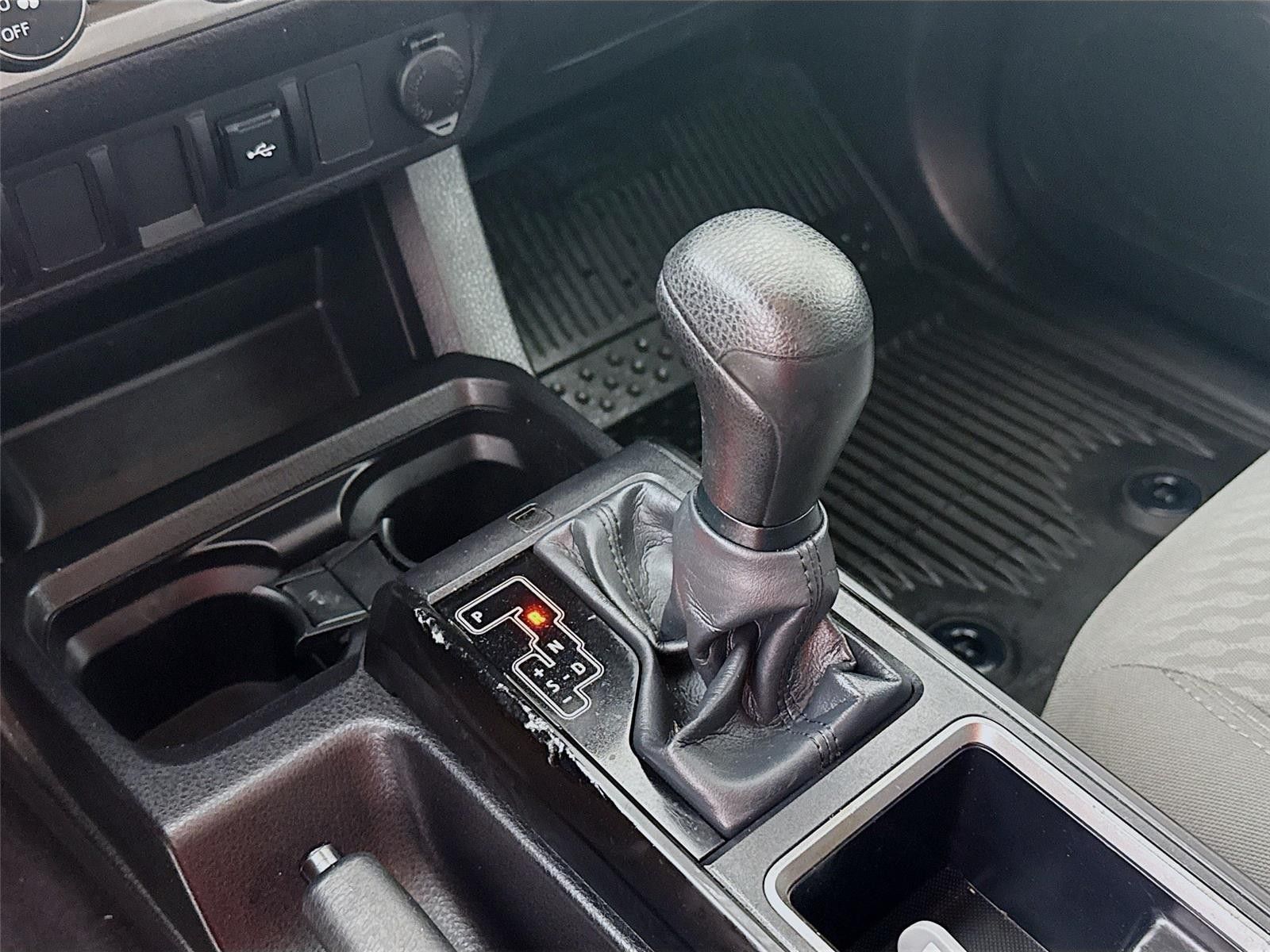 2022 Toyota Tacoma SR RWD