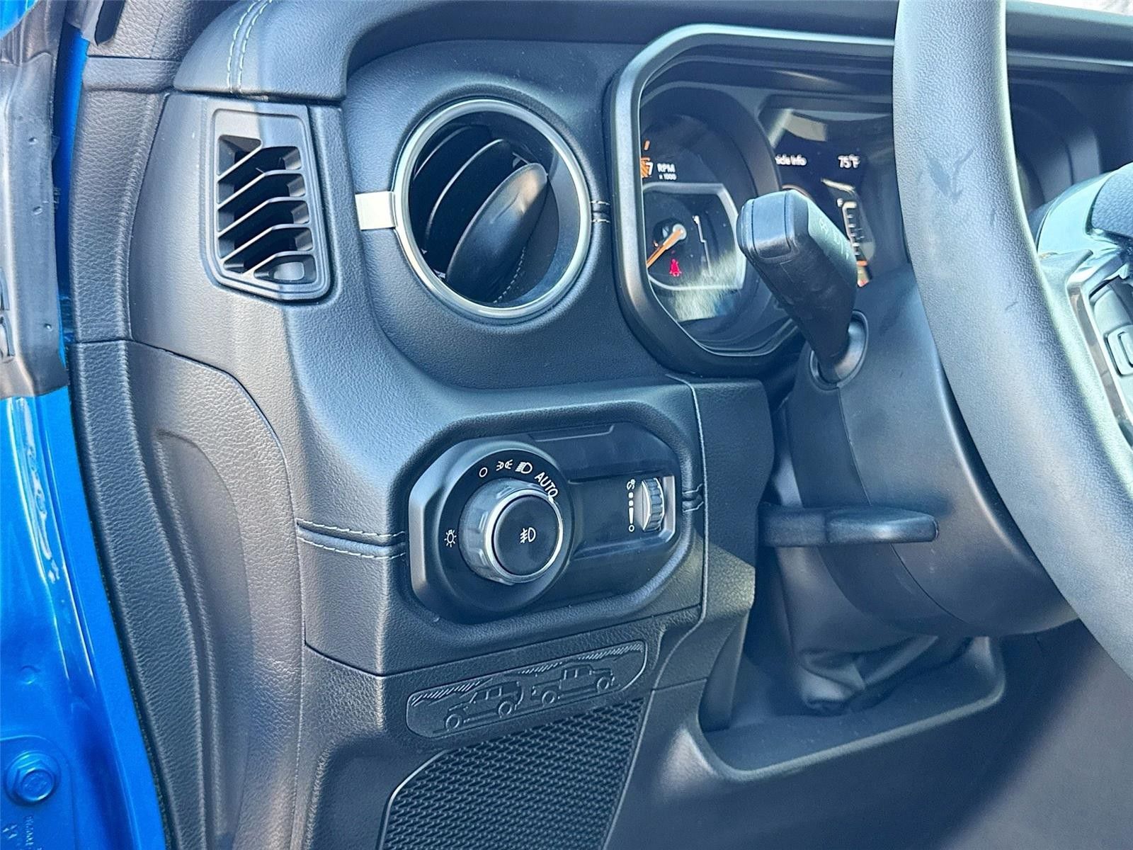 2024 Jeep Wrangler Sahara AWD