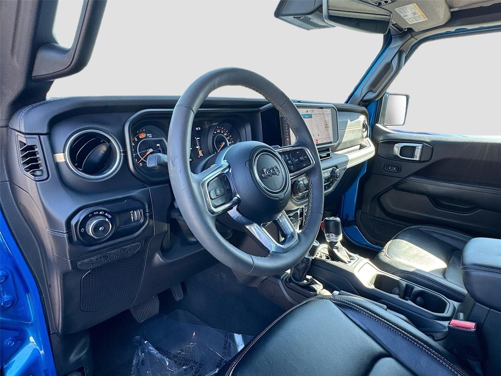 2024 Jeep Wrangler Sahara AWD