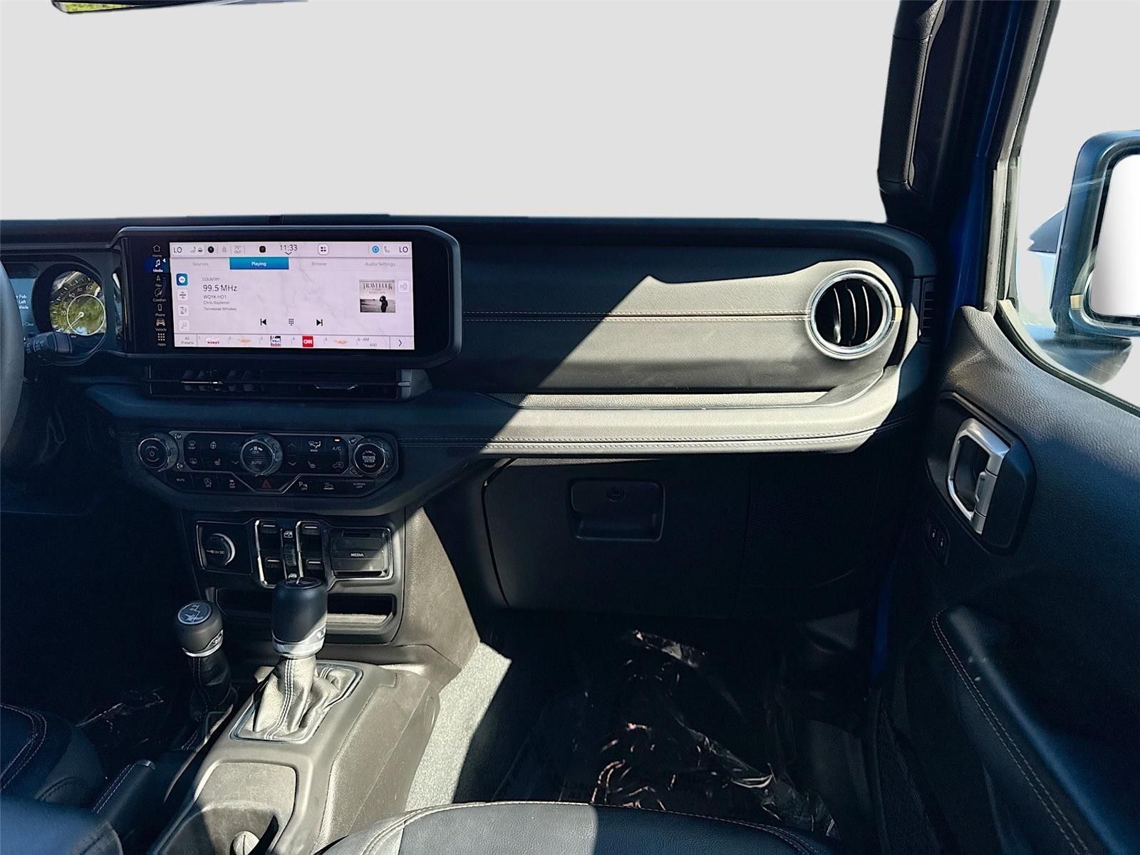 2024 Jeep Wrangler Sahara AWD