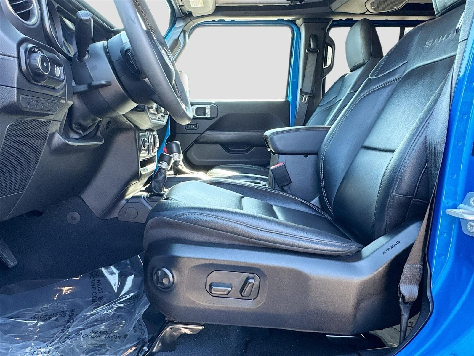 2024 Jeep Wrangler Sahara AWD