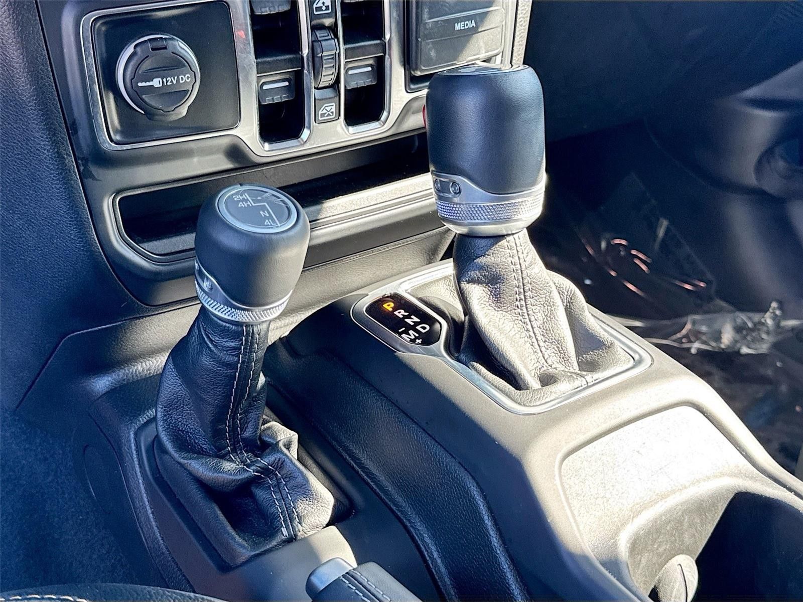 2024 Jeep Wrangler Sahara AWD