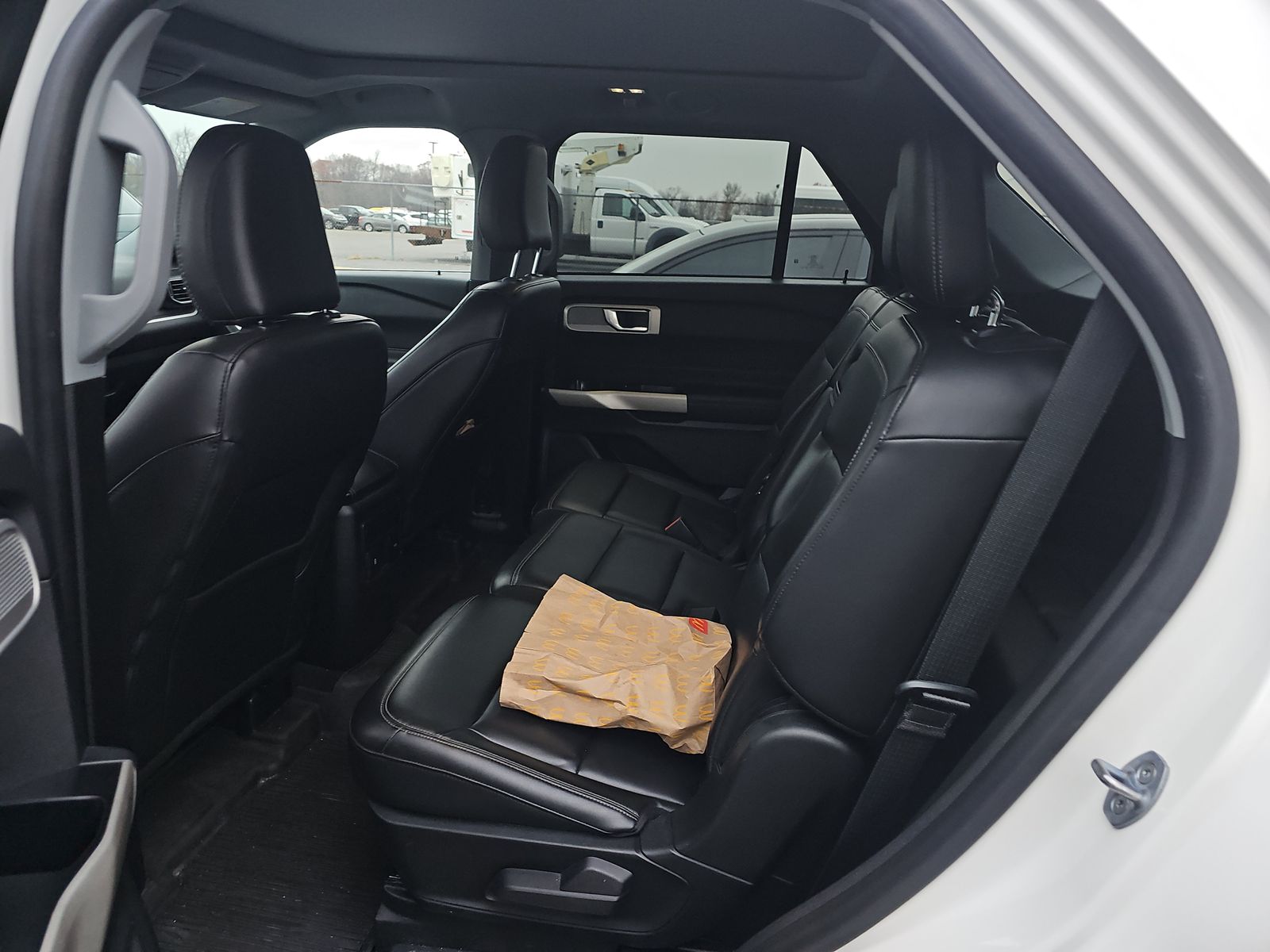 2022 Ford Explorer XLT AWD