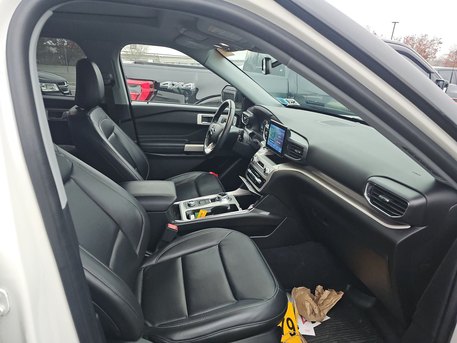 2022 Ford Explorer XLT AWD