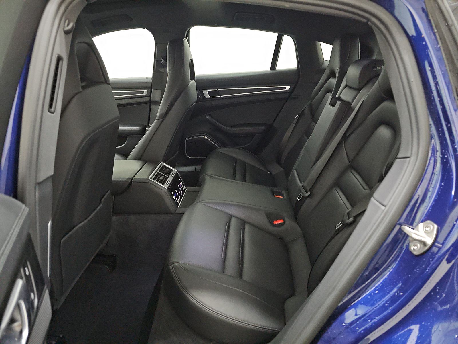 2022 Porsche Panamera 4 Platinum Edition AWD