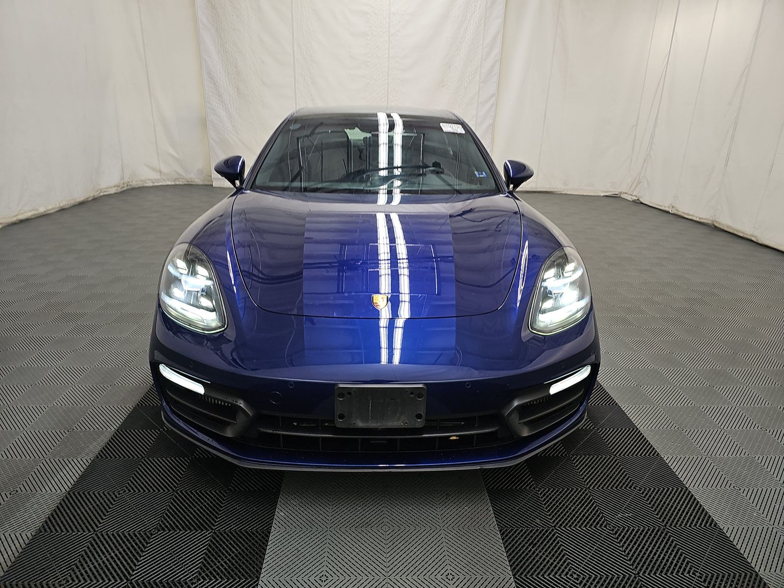 2022 Porsche Panamera 4 Platinum Edition AWD