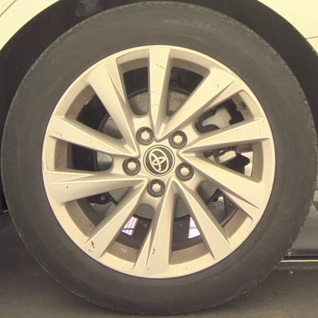 2024 Toyota Camry LE FWD